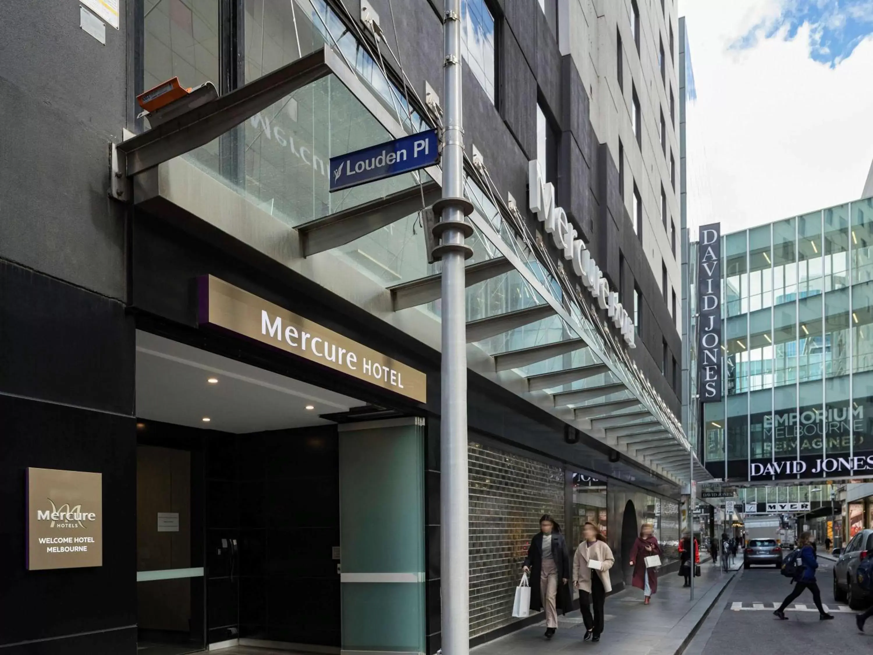 Property building in Mercure Welcome Melbourne