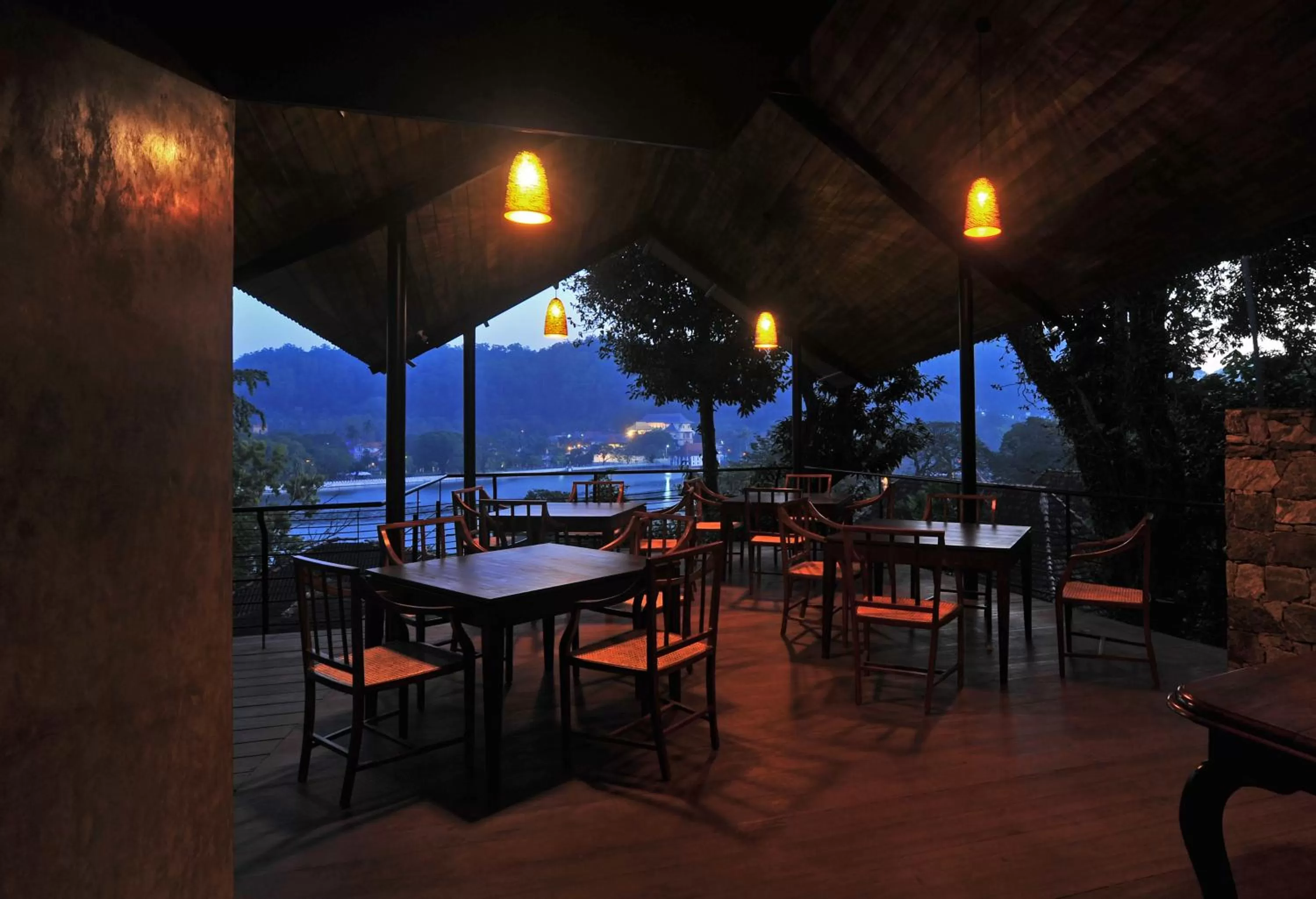 Restaurant/Places to Eat in swp eco lodge