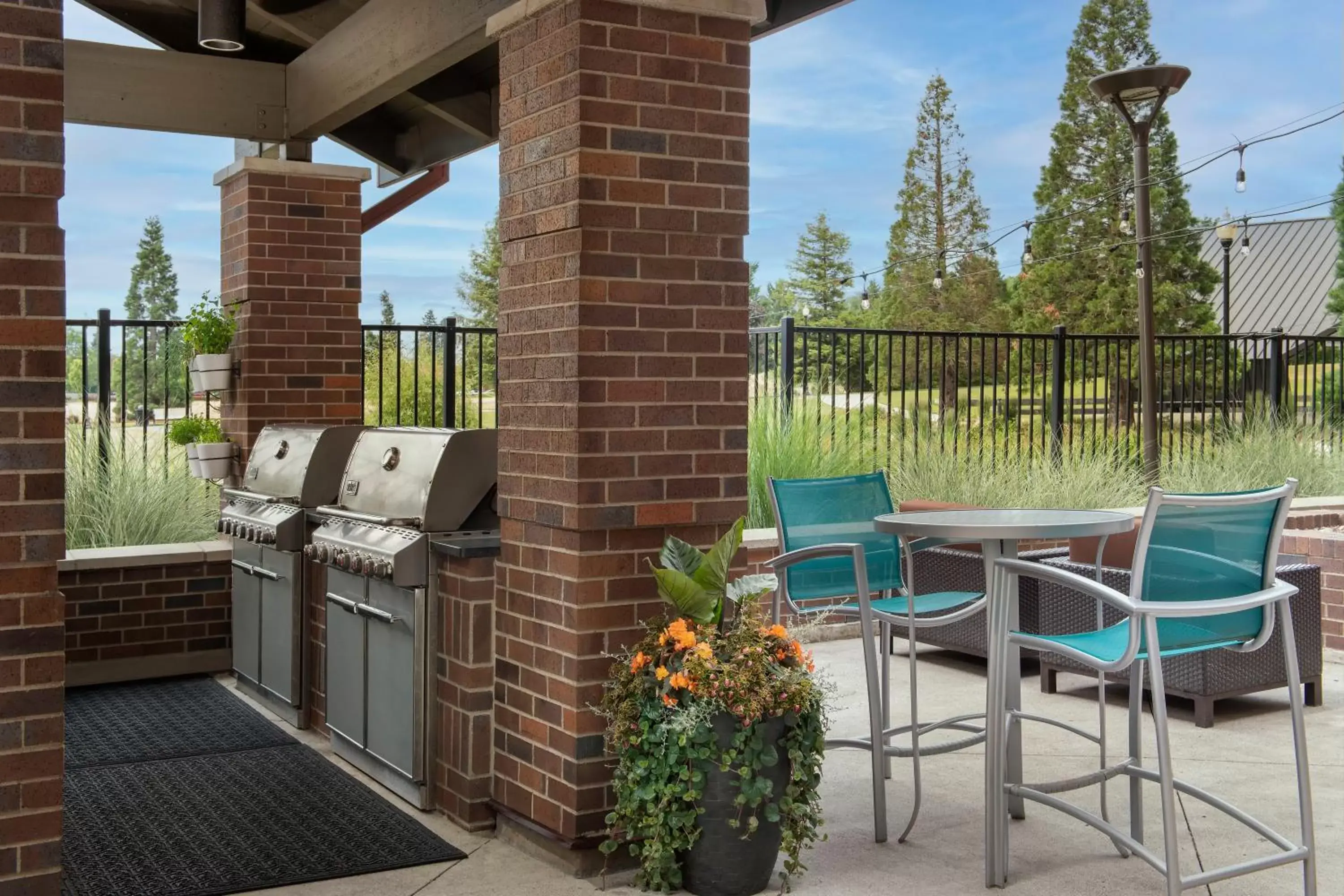 BBQ Facilities in TownePlace by Marriott Suites Portland Vancouver