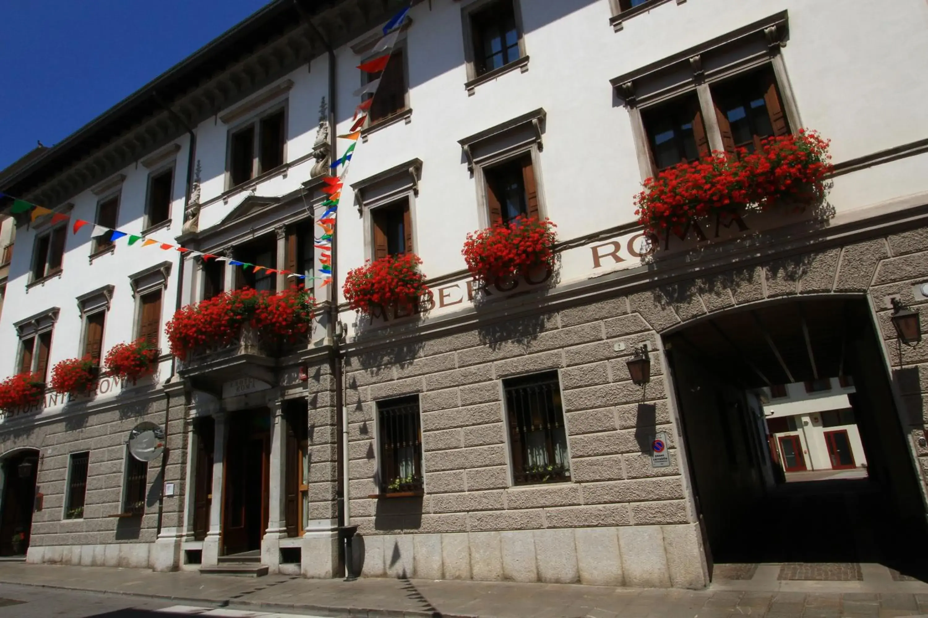 Facade/entrance, Property Building in Albergo Roma