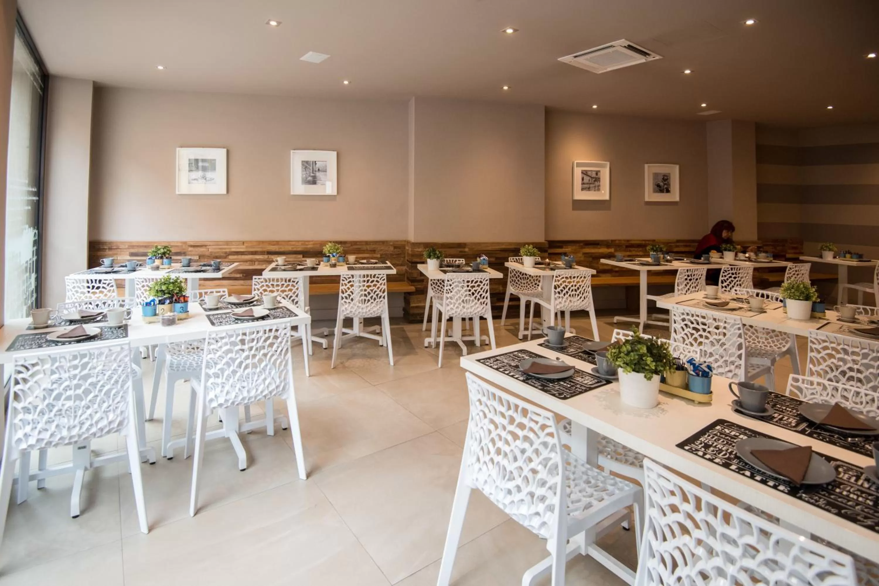 Restaurant/places to eat in Hotel Orcagna