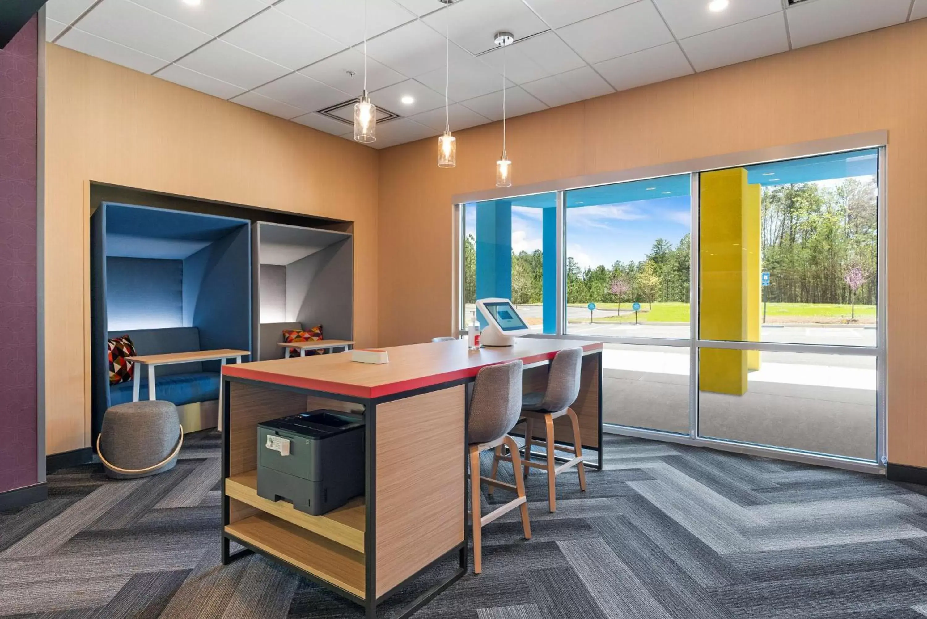 Business facilities in Tru By Hilton Cartersville, Ga