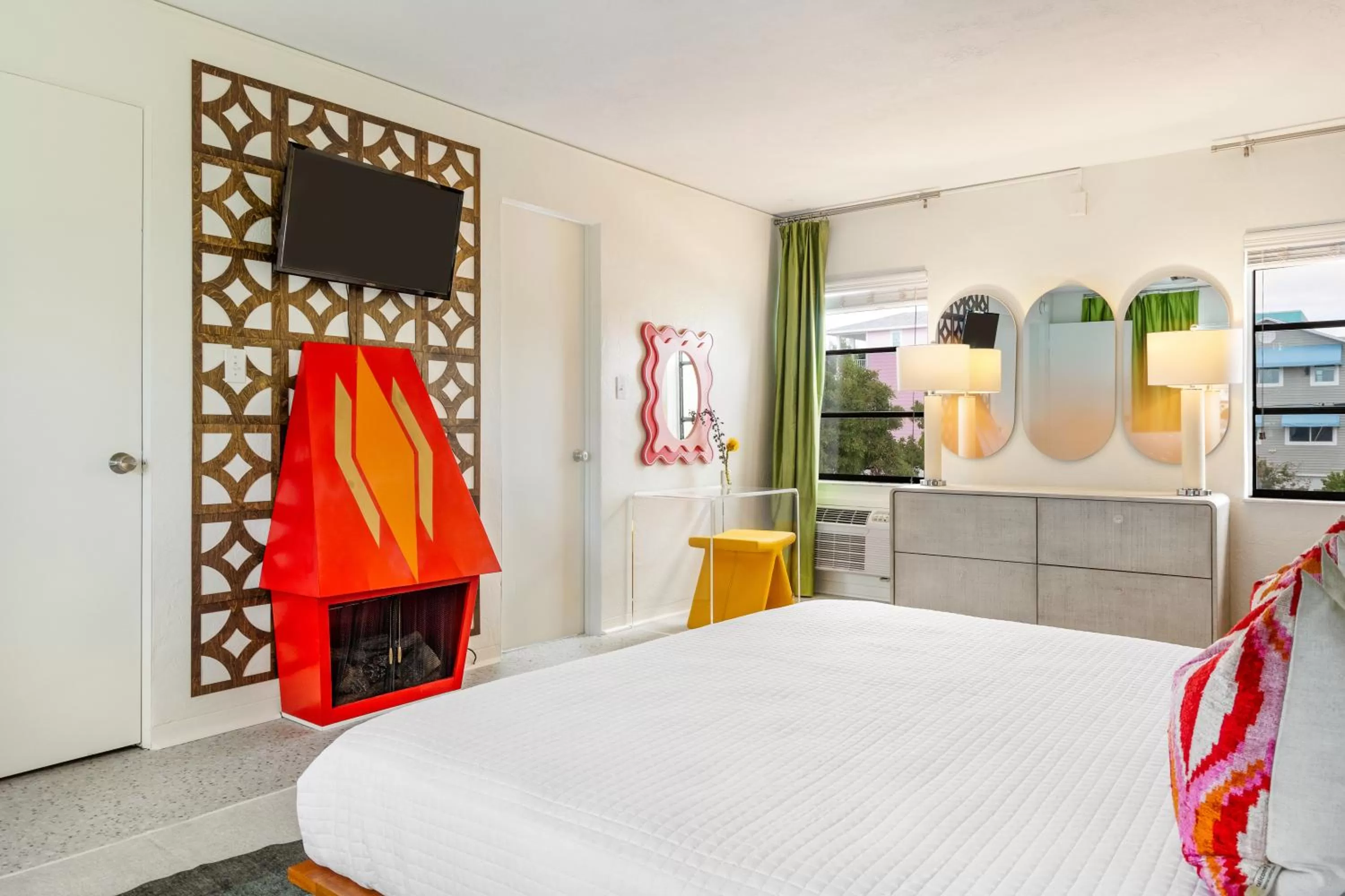 Bedroom in Sunset Inn and Cottages