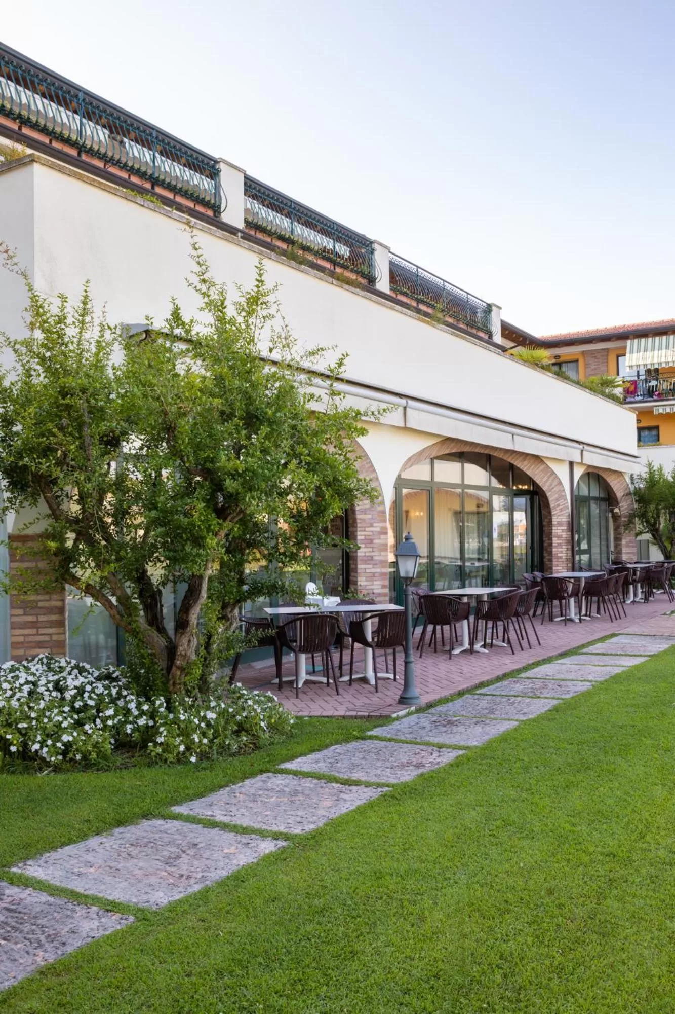 Property building in Le Terrazze sul Lago Hotel & Residence