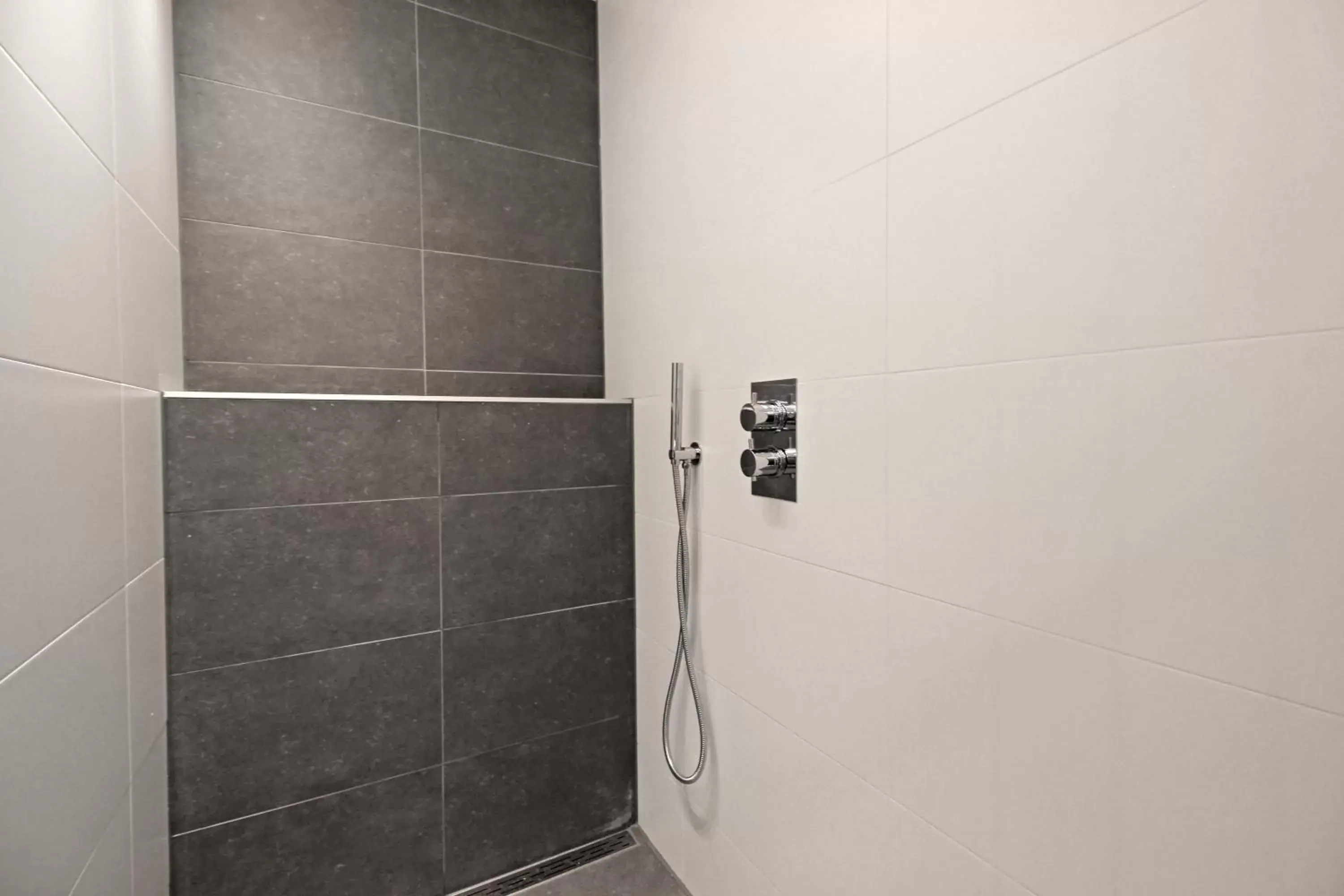 Bathroom in Great private suite in Jordaan near CS
