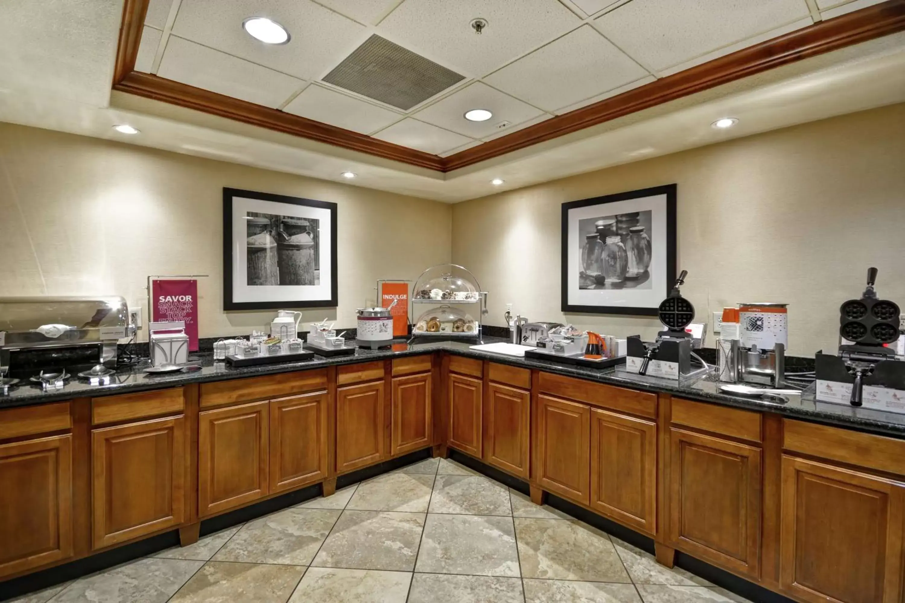 Dining area, Restaurant/Places to Eat in Hampton Inn & Suites Yuma