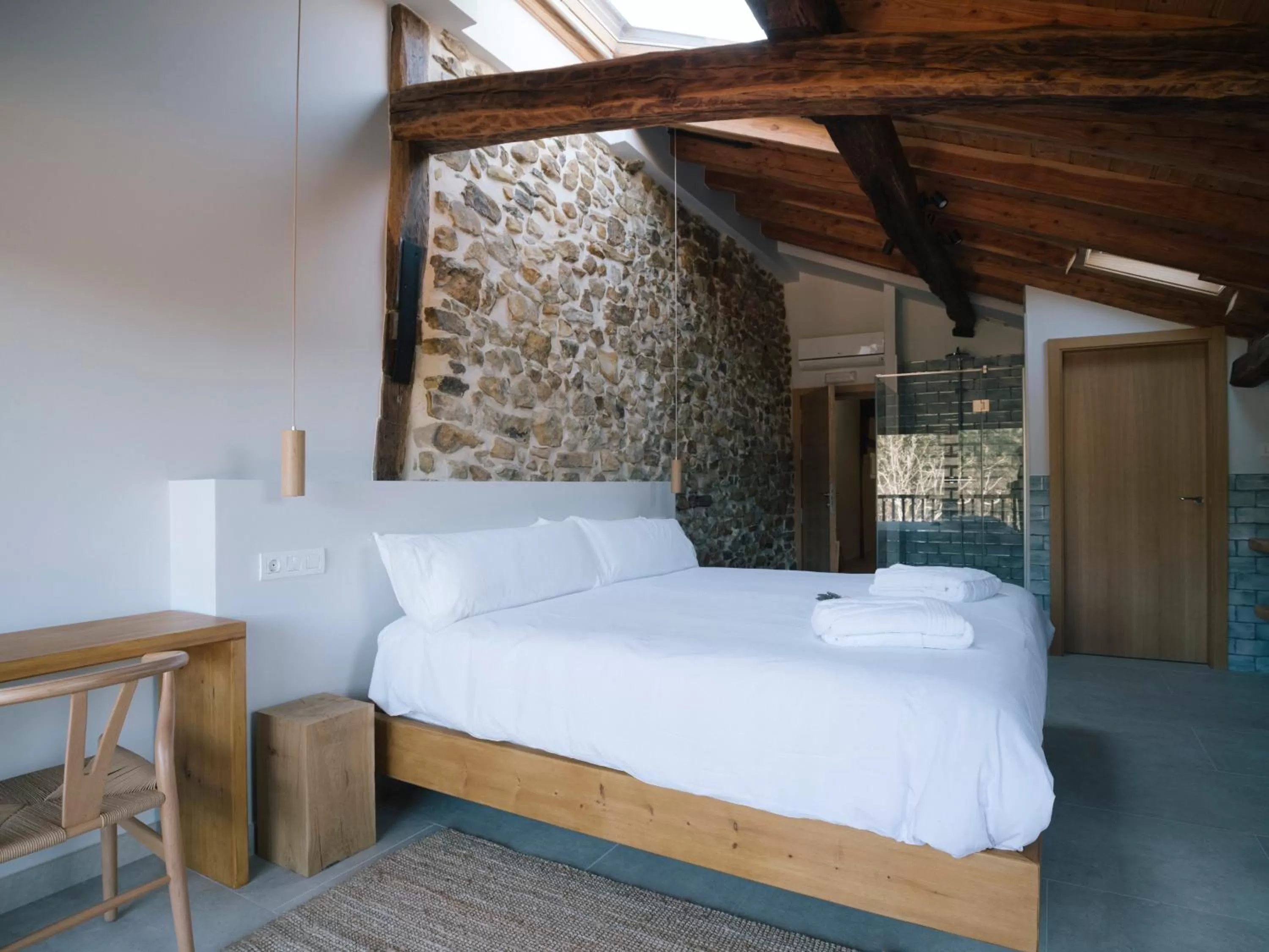 Photo of the whole room, Bed in Hotel Nafarrola - Gastronomy & Wine