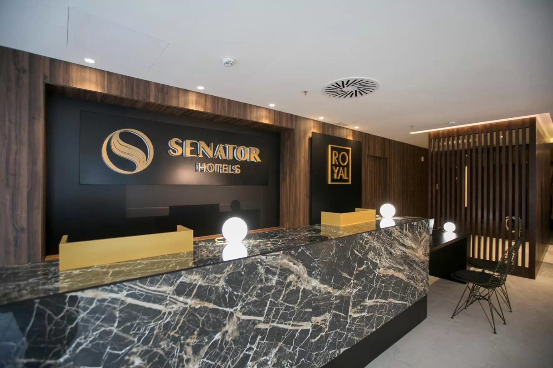 Property building in Senator Gandia