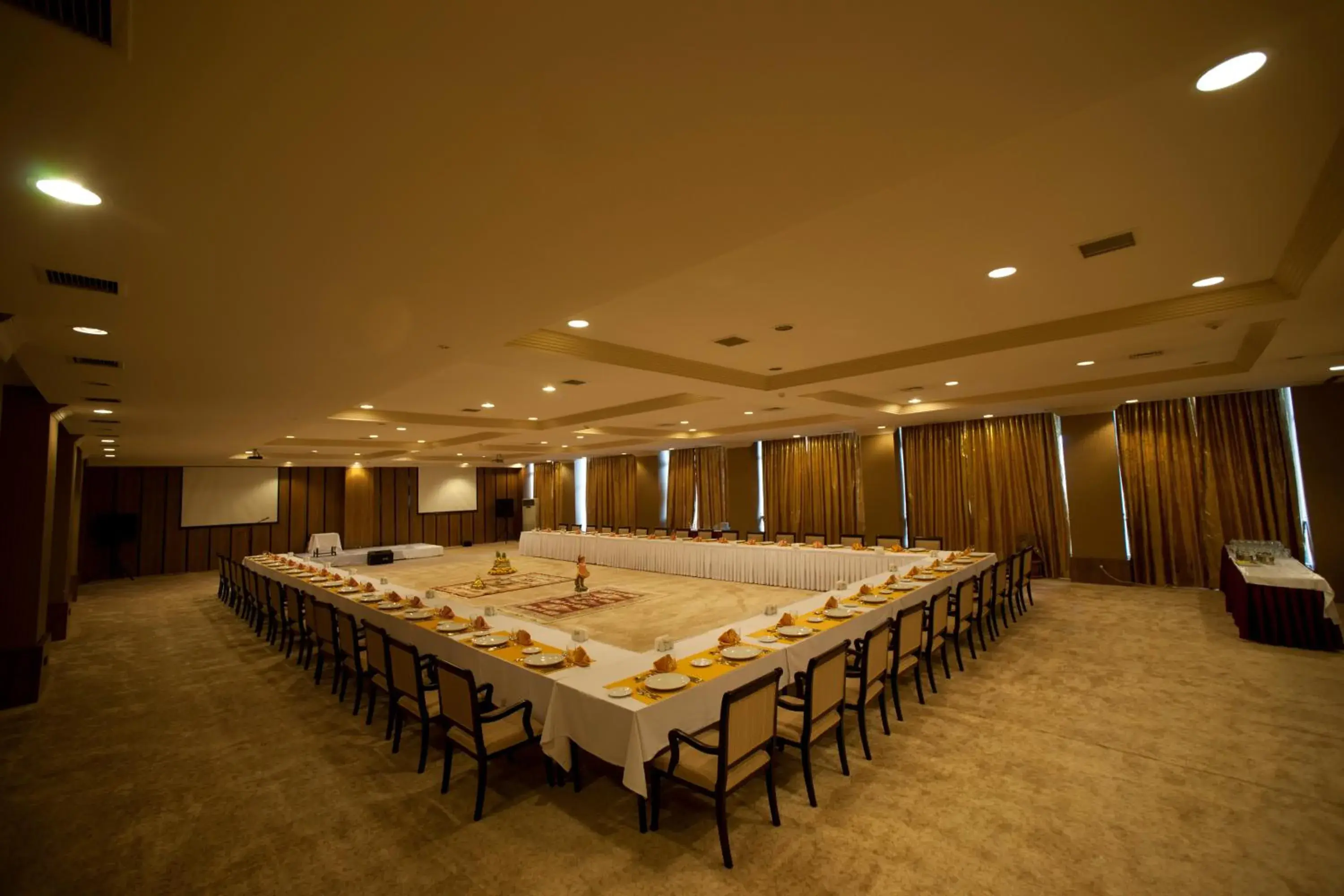 Banquet/Function facilities, Banquet Facilities in Anadolu Hotels Esenboga Thermal