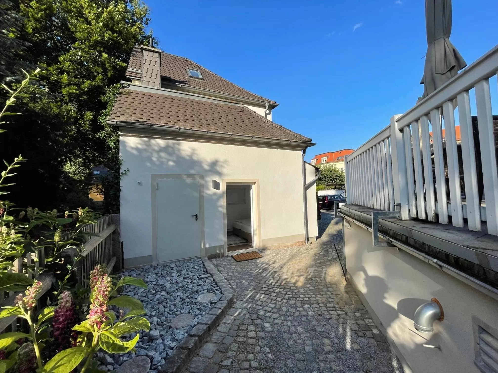 Facade/entrance in Villa Antonia
