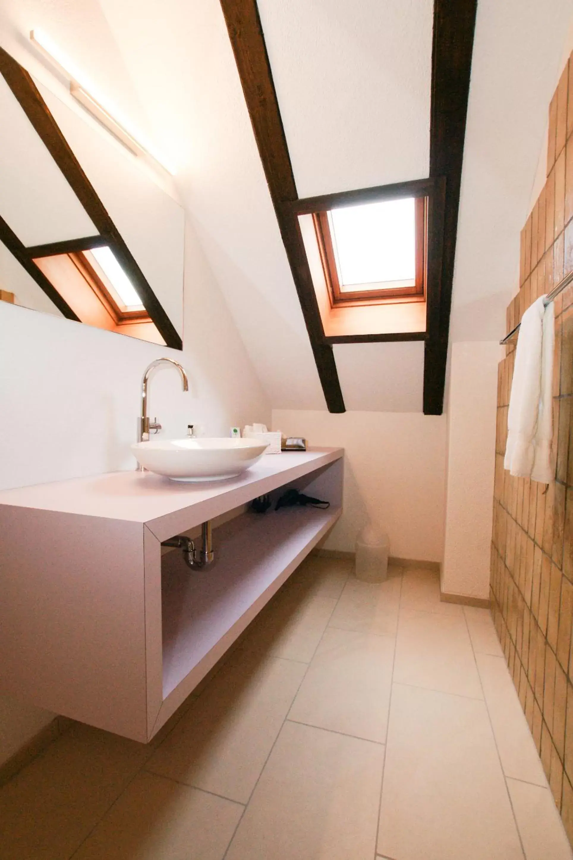 Photo of the whole room, Bathroom in Ochsen Lenzburg