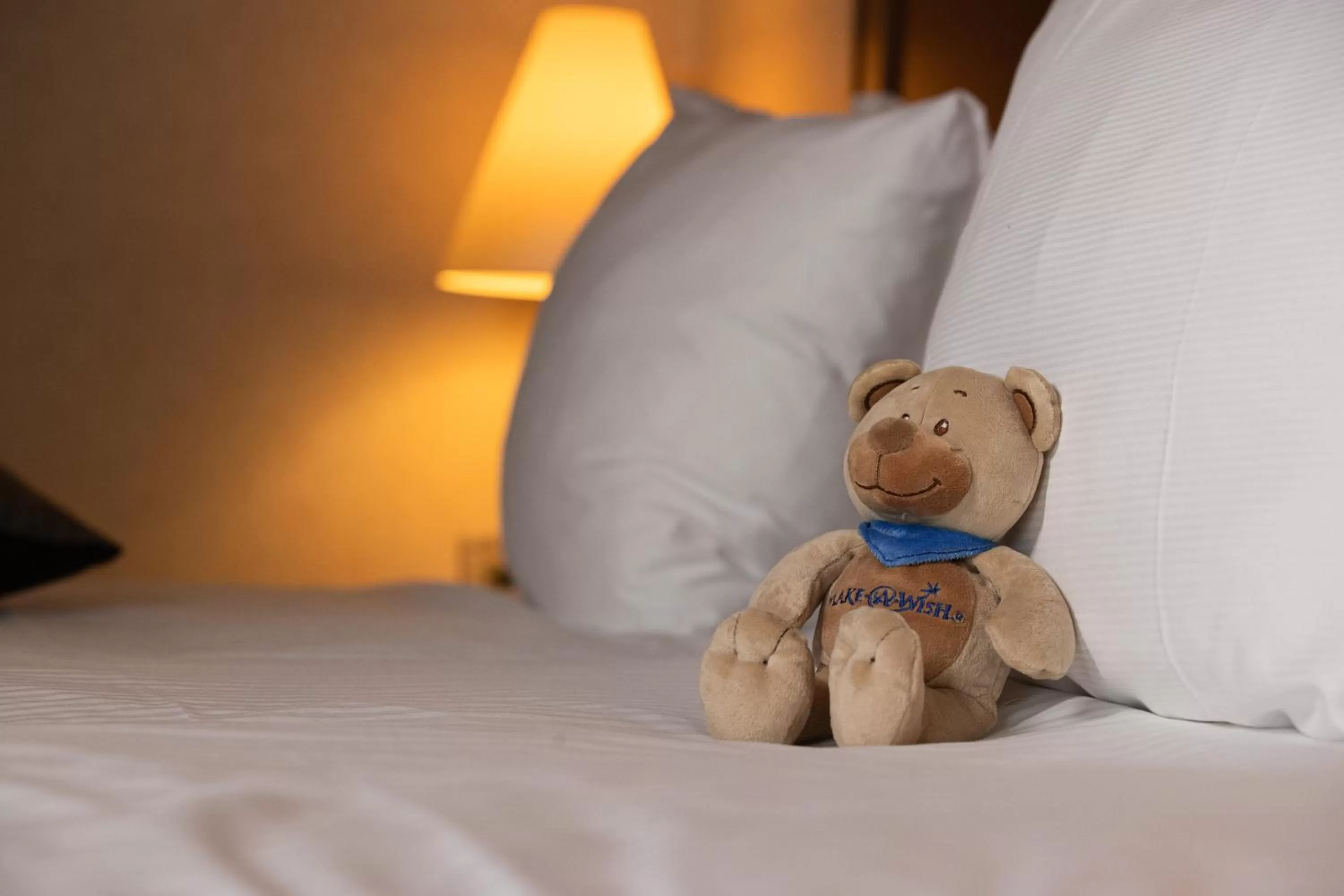 Other, Bed in Crowne Plaza Brussels Airport by IHG