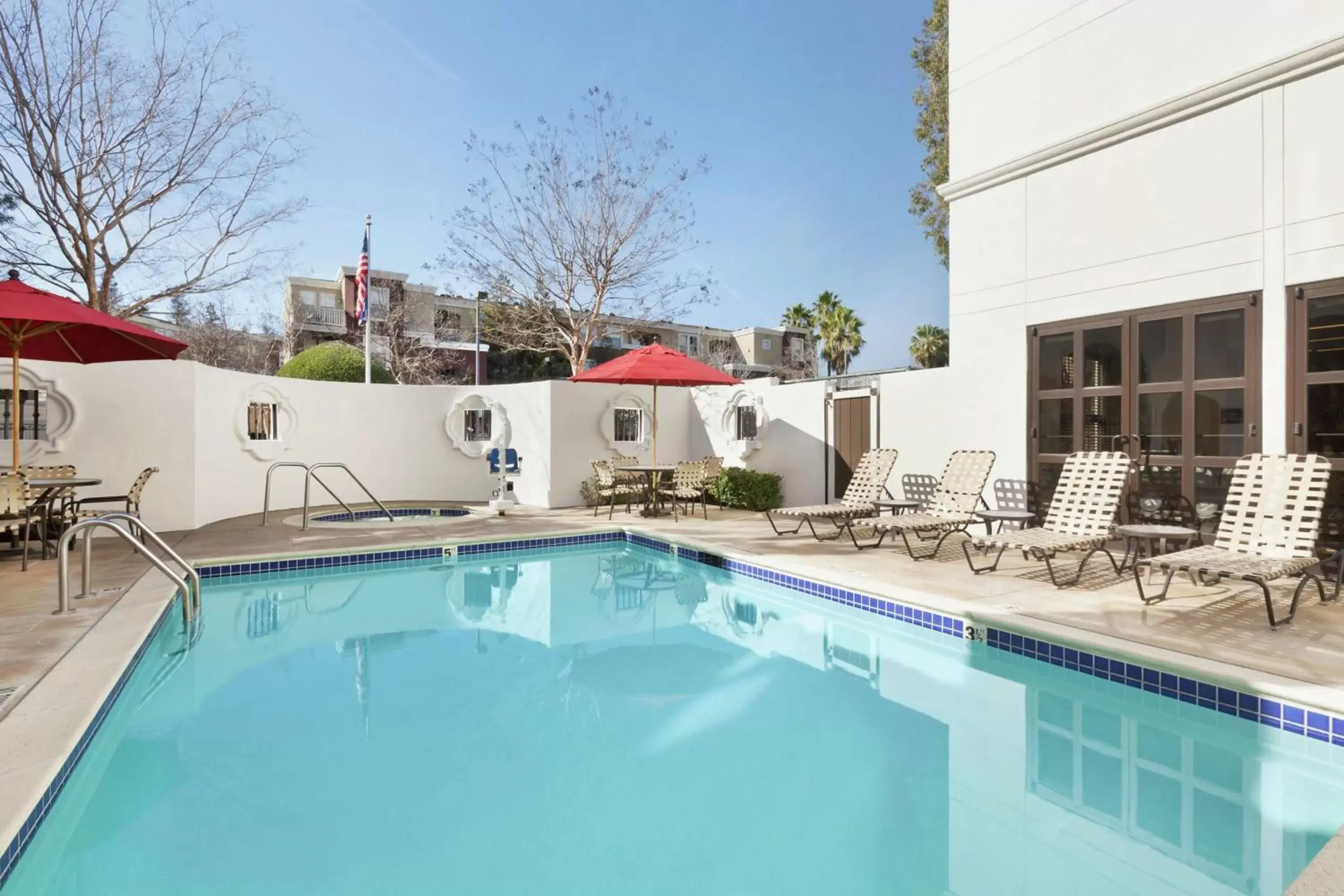 Swimming Pool in Hilton Garden Inn Cupertino