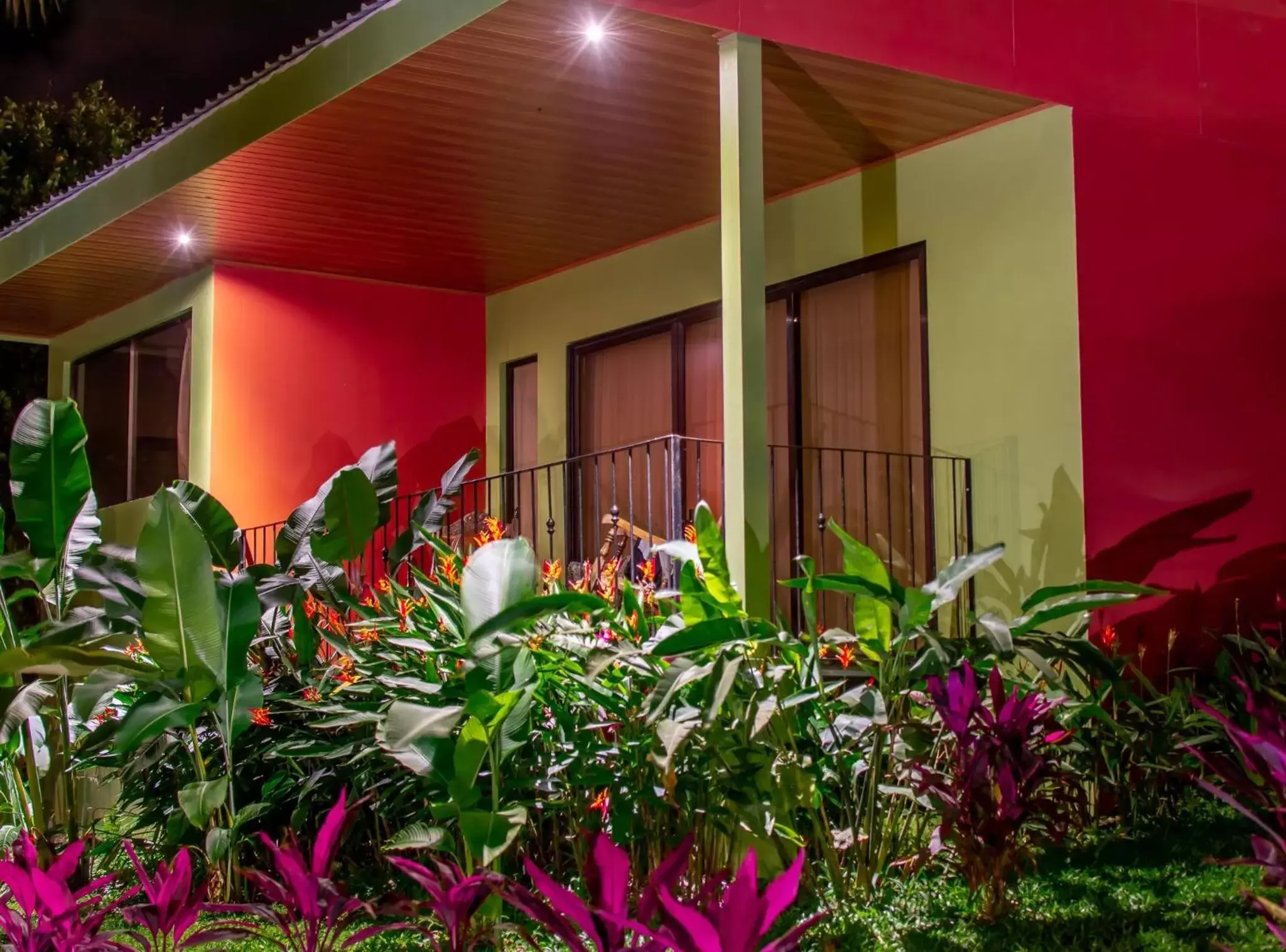 Garden view, Property Building in Miradas Arenal Hotel & Hotsprings