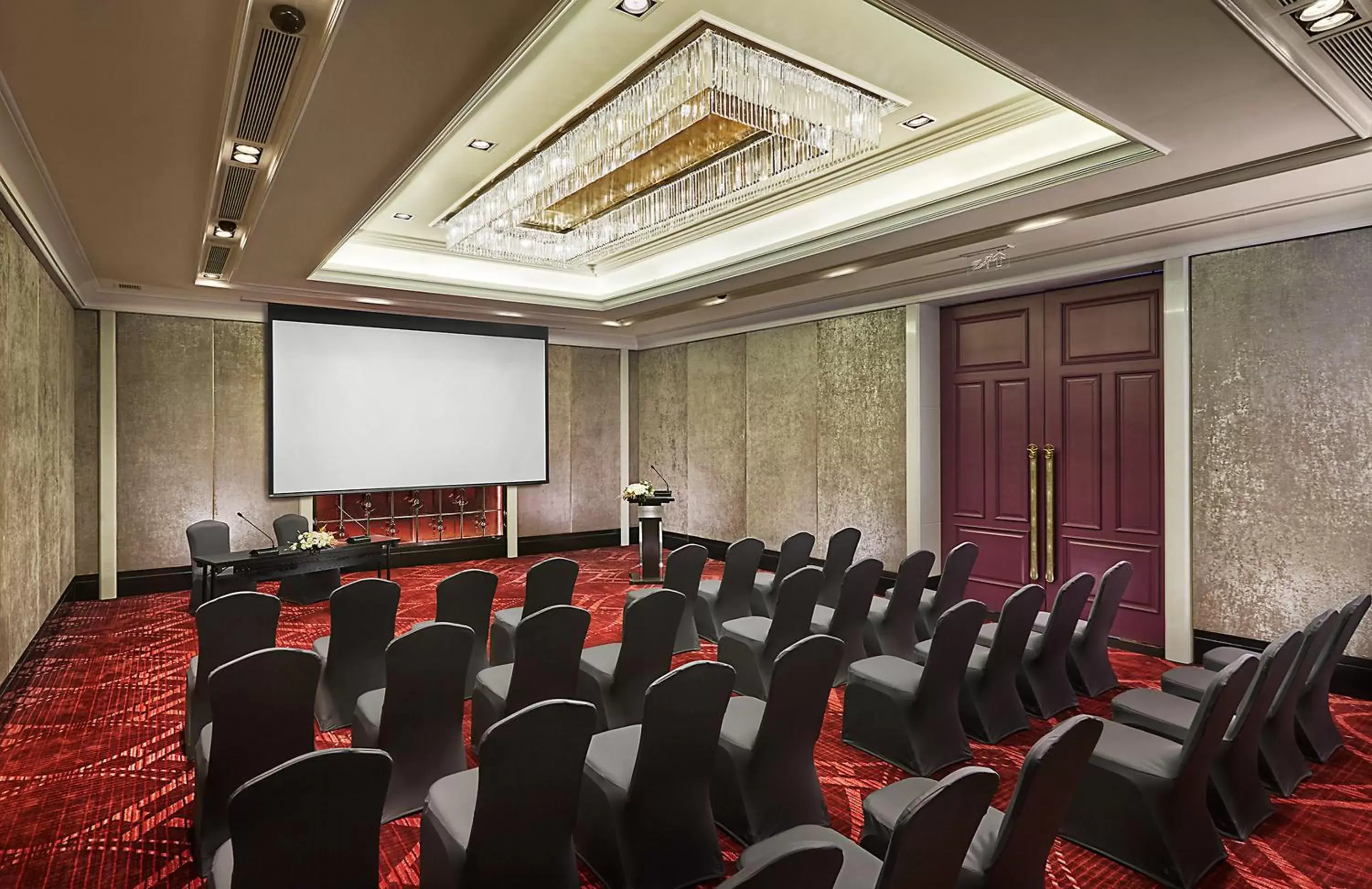 Meeting/conference room, Business Area/Conference Room in Grande Centre Point Sukhumvit 55 Thong Lo