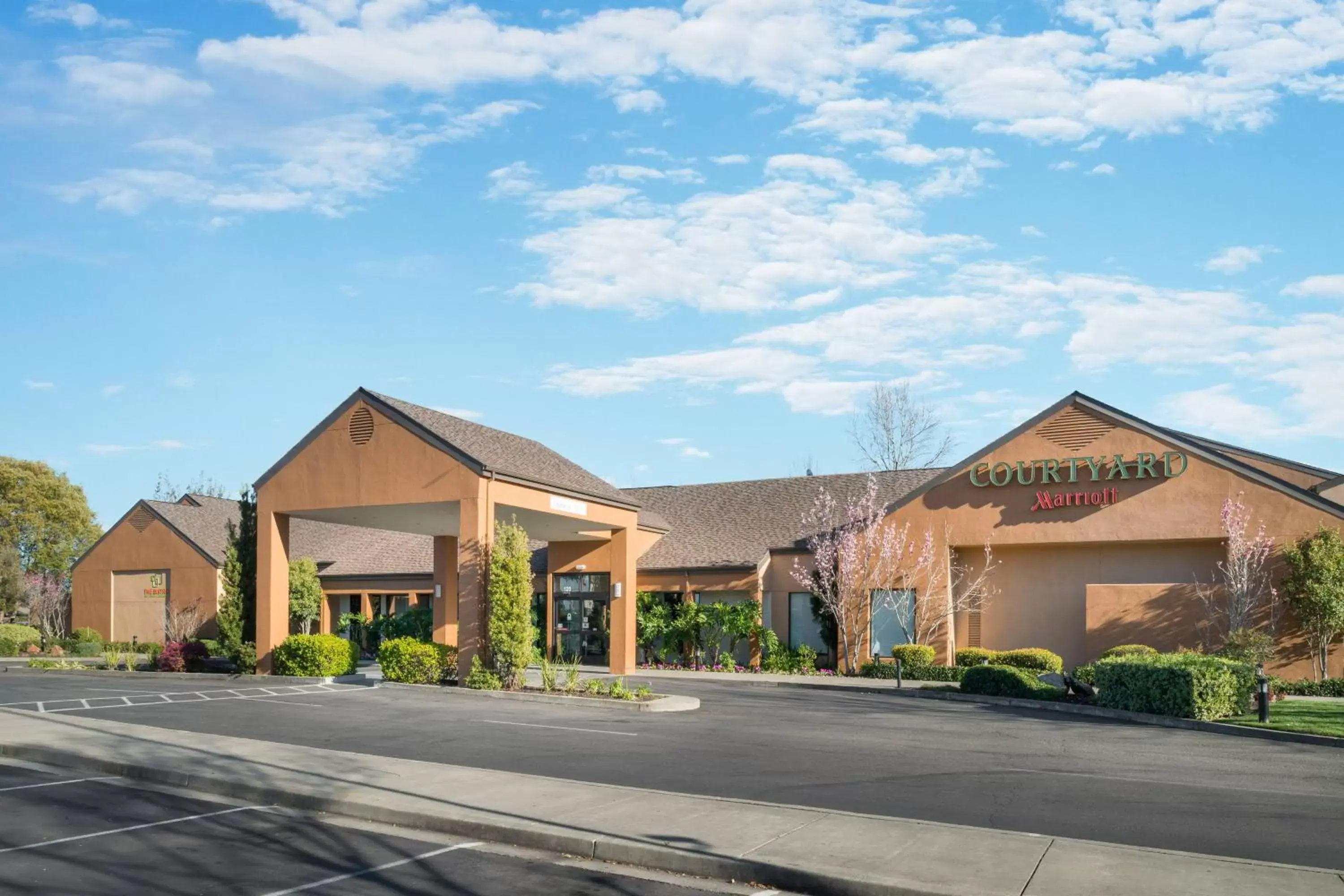 Property Building in Courtyard by Marriott Vacaville