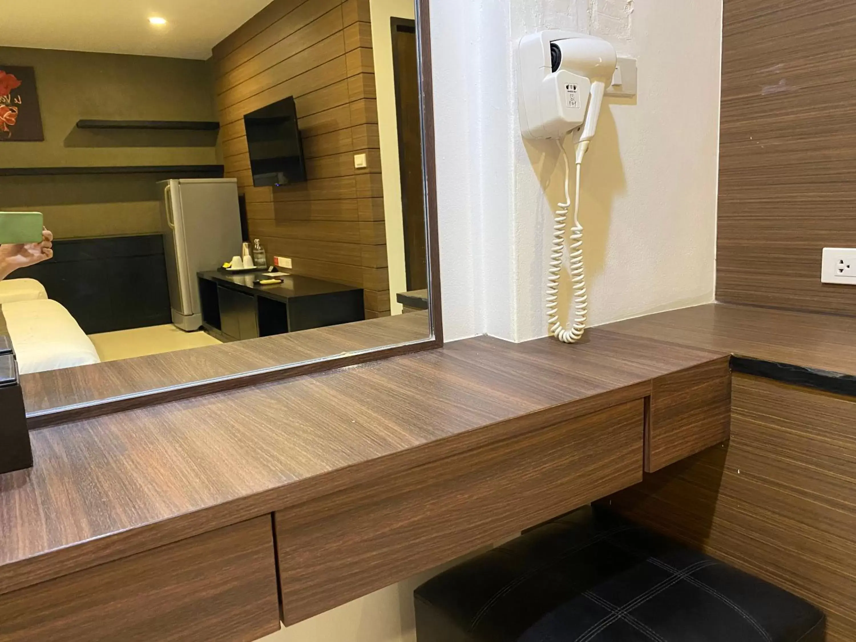 Budget Twin Room in Le Vernissage by Goad Avadhess Hospitality Budget Twin Room in Le Vernissage by Goad Avadhess Hospitality