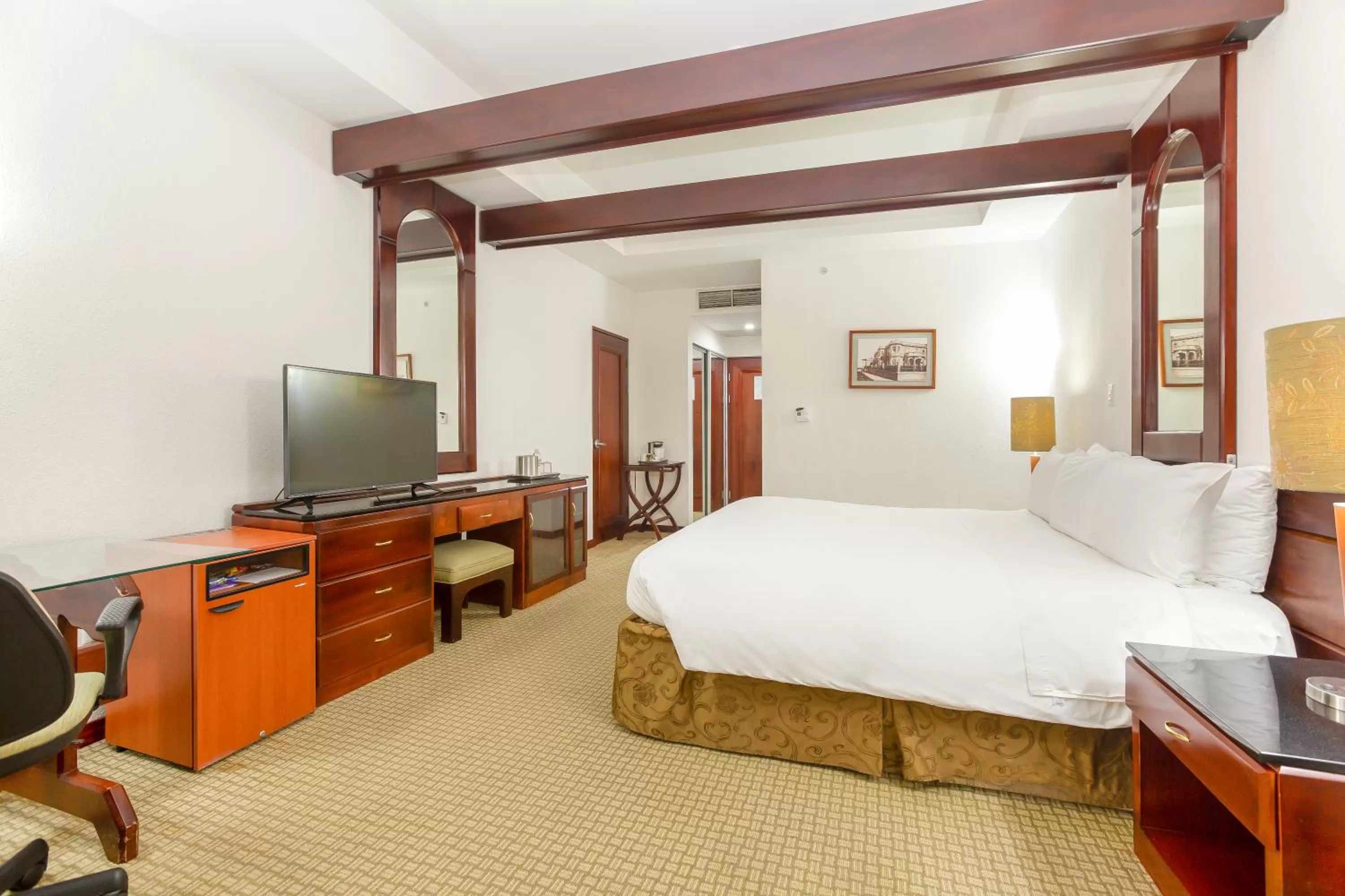 Bed in Radisson San Jose-Costa Rica