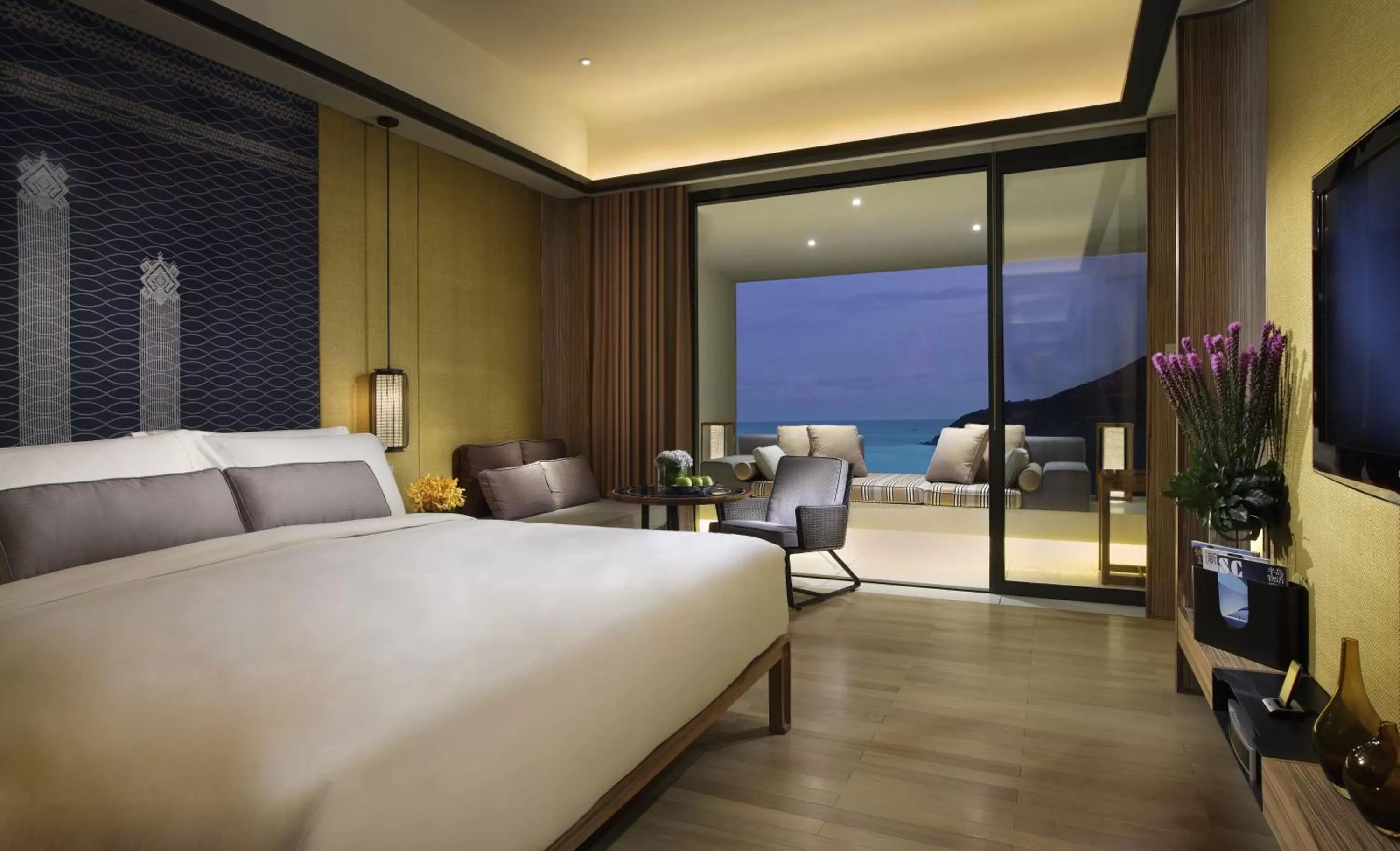 Bed in InterContinental Sanya Resort by IHG