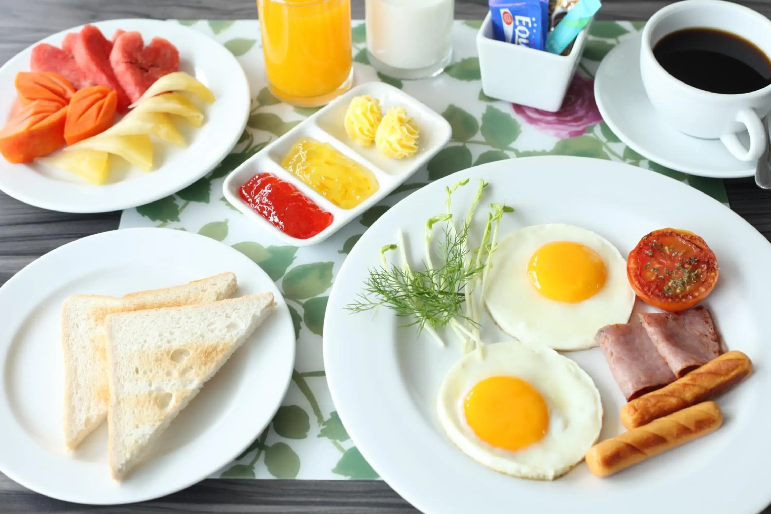Buffet breakfast, Breakfast in Crystal Suites Suvarnbhumi Airport