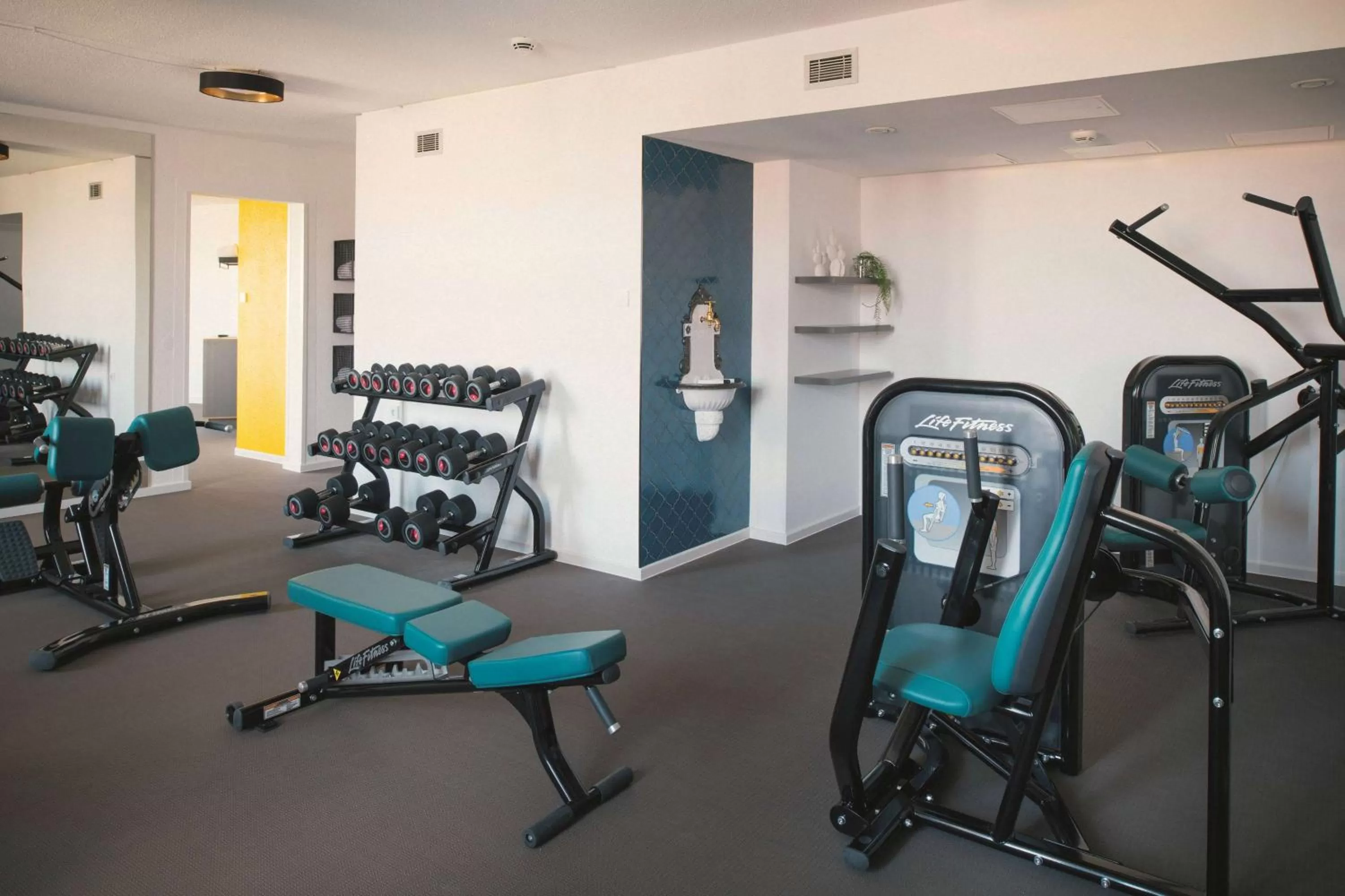 Fitness centre/facilities in Vienna House Easy by Wyndham Leipzig