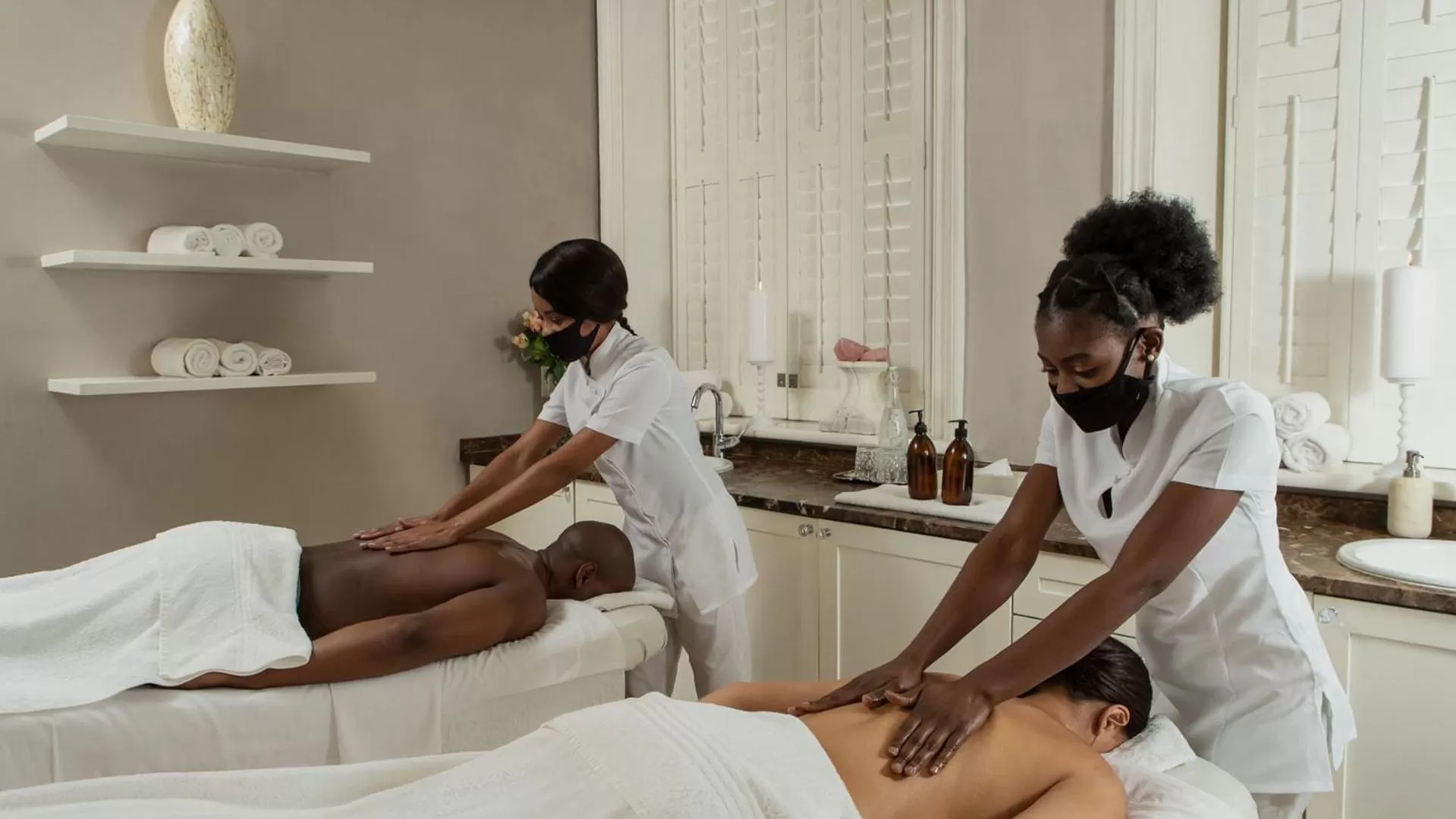 Spa and wellness centre/facilities in Queen Victoria Hotel by NEWMARK