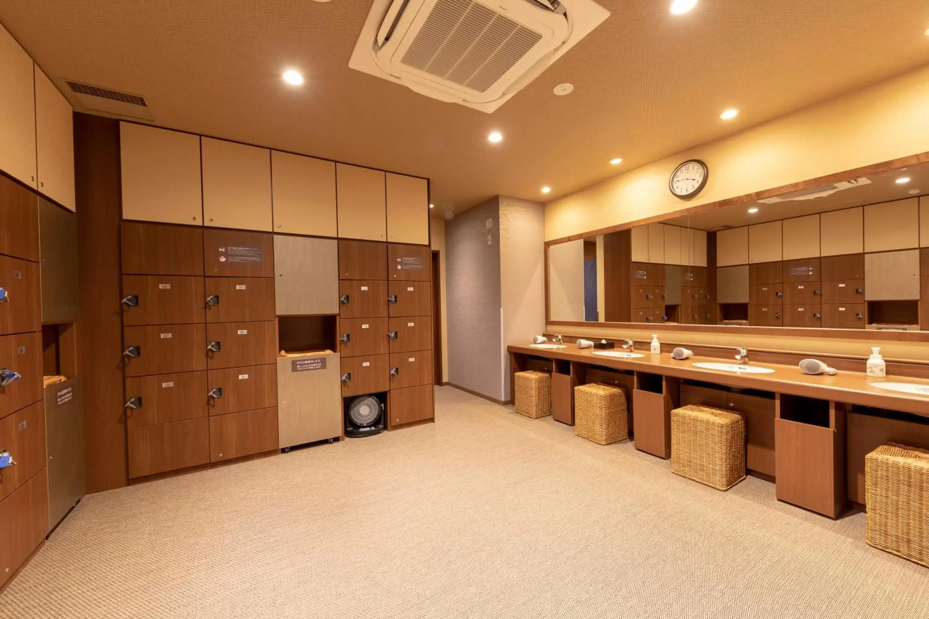 Spa and wellness centre/facilities, Kitchen/Kitchenette in Dormy Inn Premium Fukui Natural Hot Spring