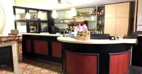 Lobby or reception, Lounge/Bar in Hotel Le St Jean