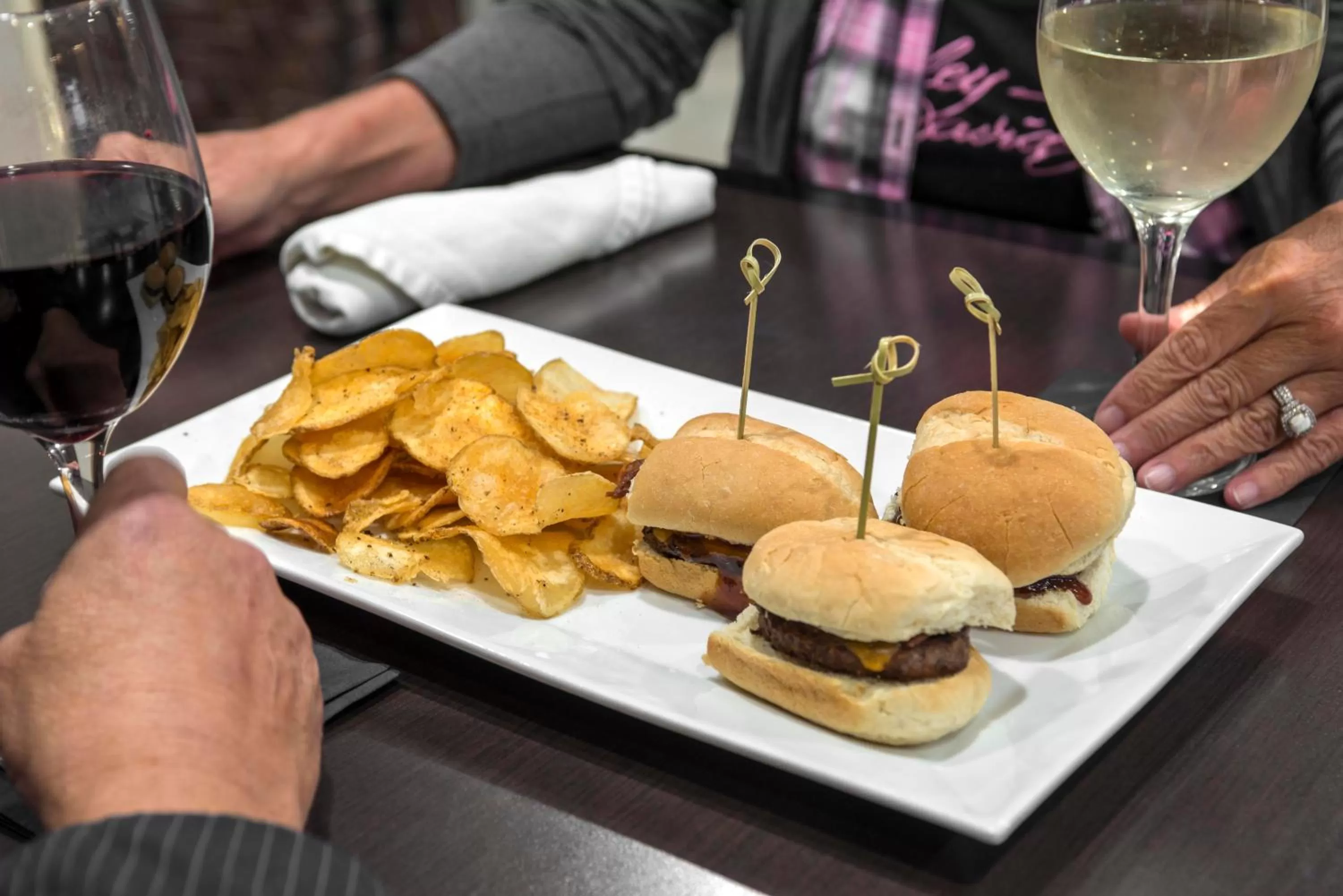 Restaurant/places to eat in Holiday Inn Savannah South - I-95 Gateway by IHG