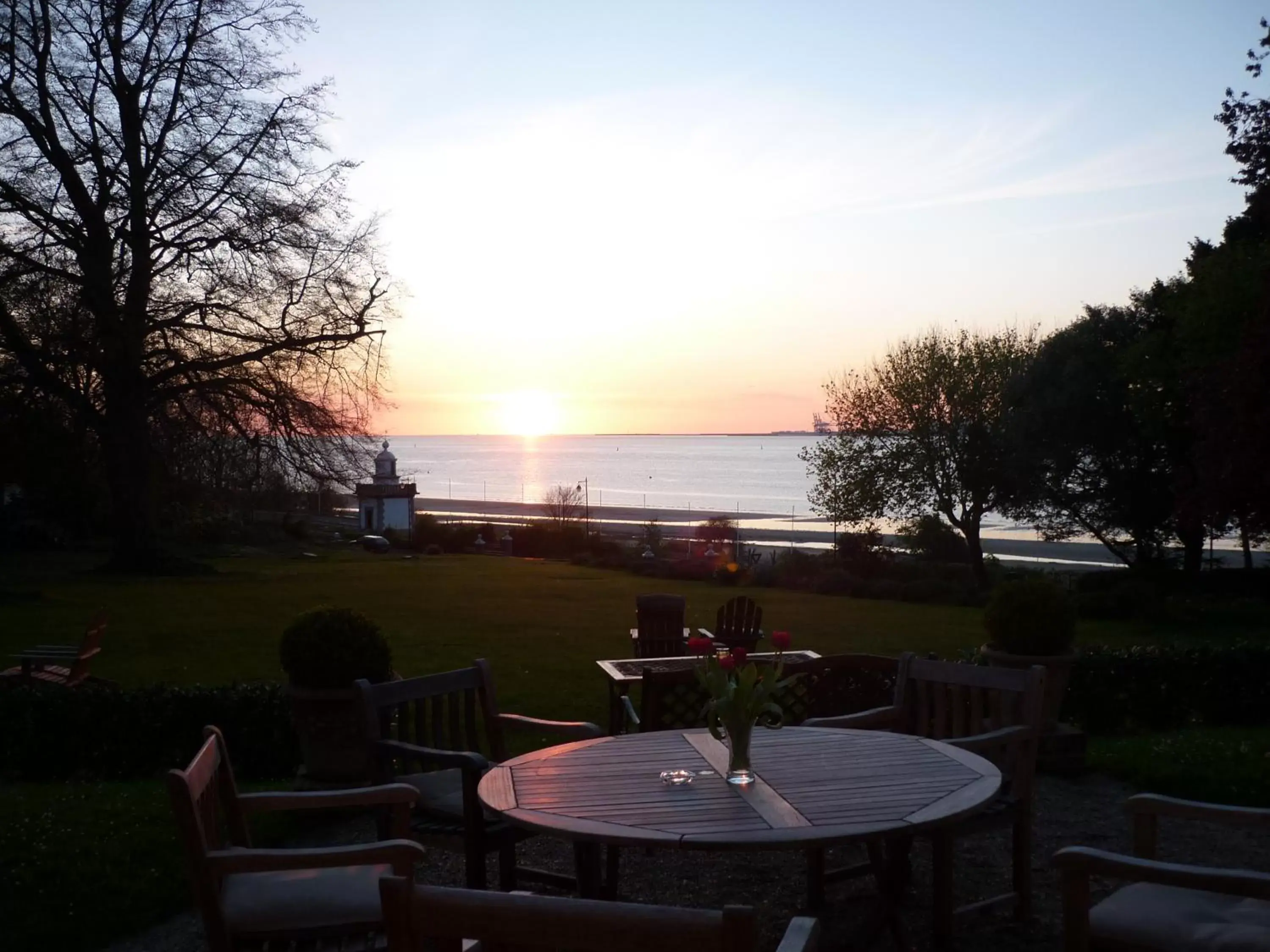 Beach in Le Manoir des Impressionnistes - Bord de Mer