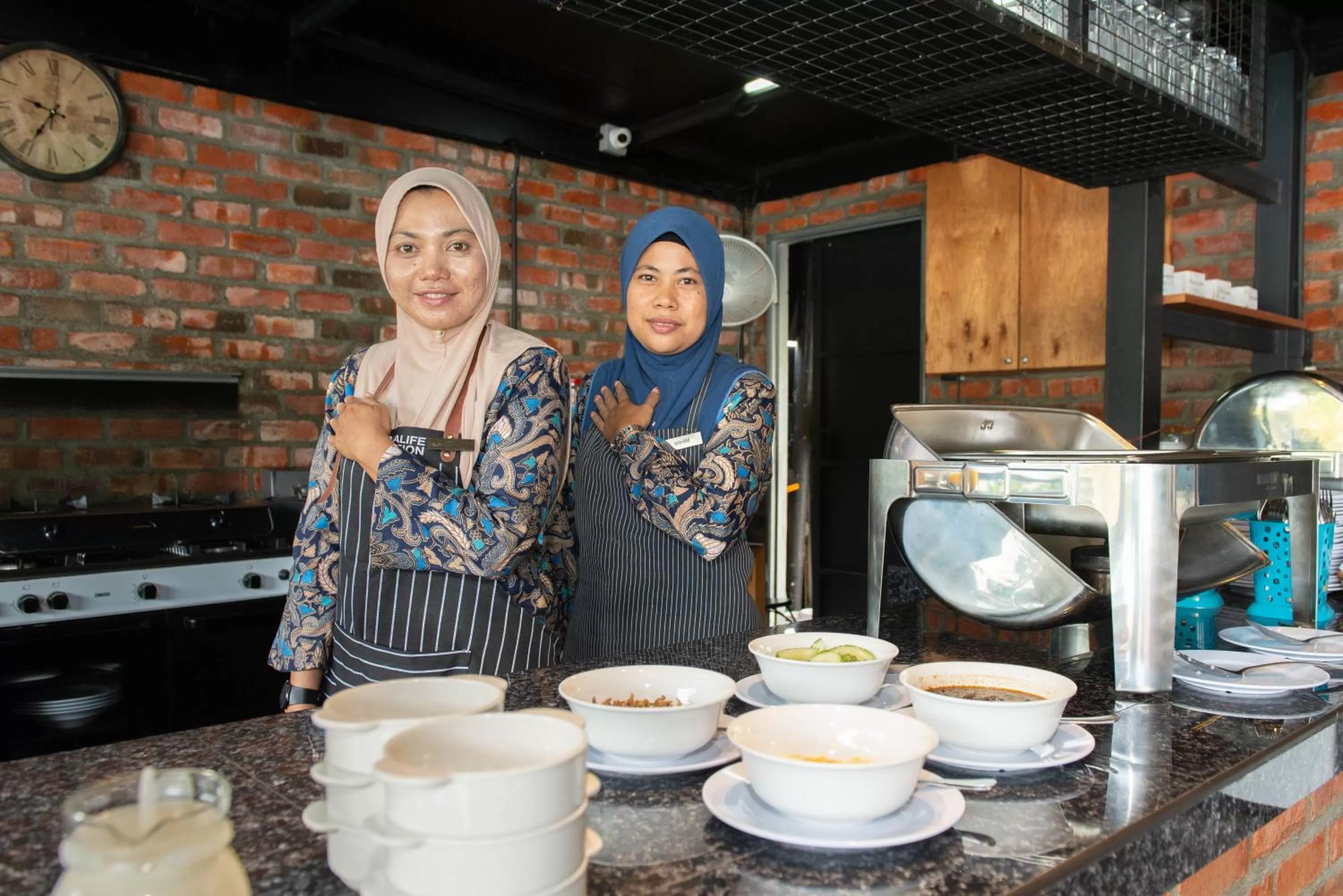 Restaurant/places to eat in Riverra Inn Langkawi