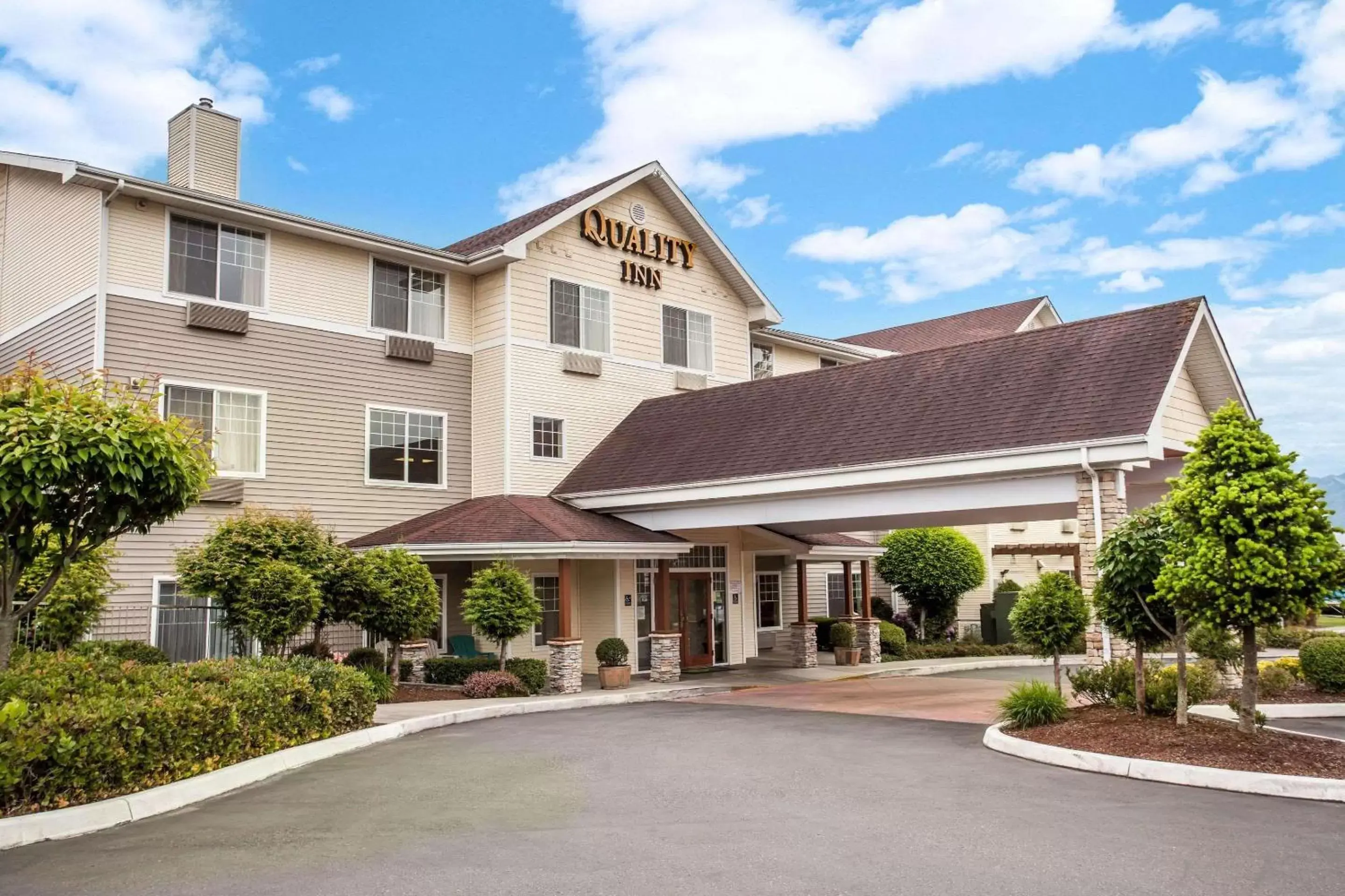 Property building in Quality Inn & Suites Federal Way - Seattle