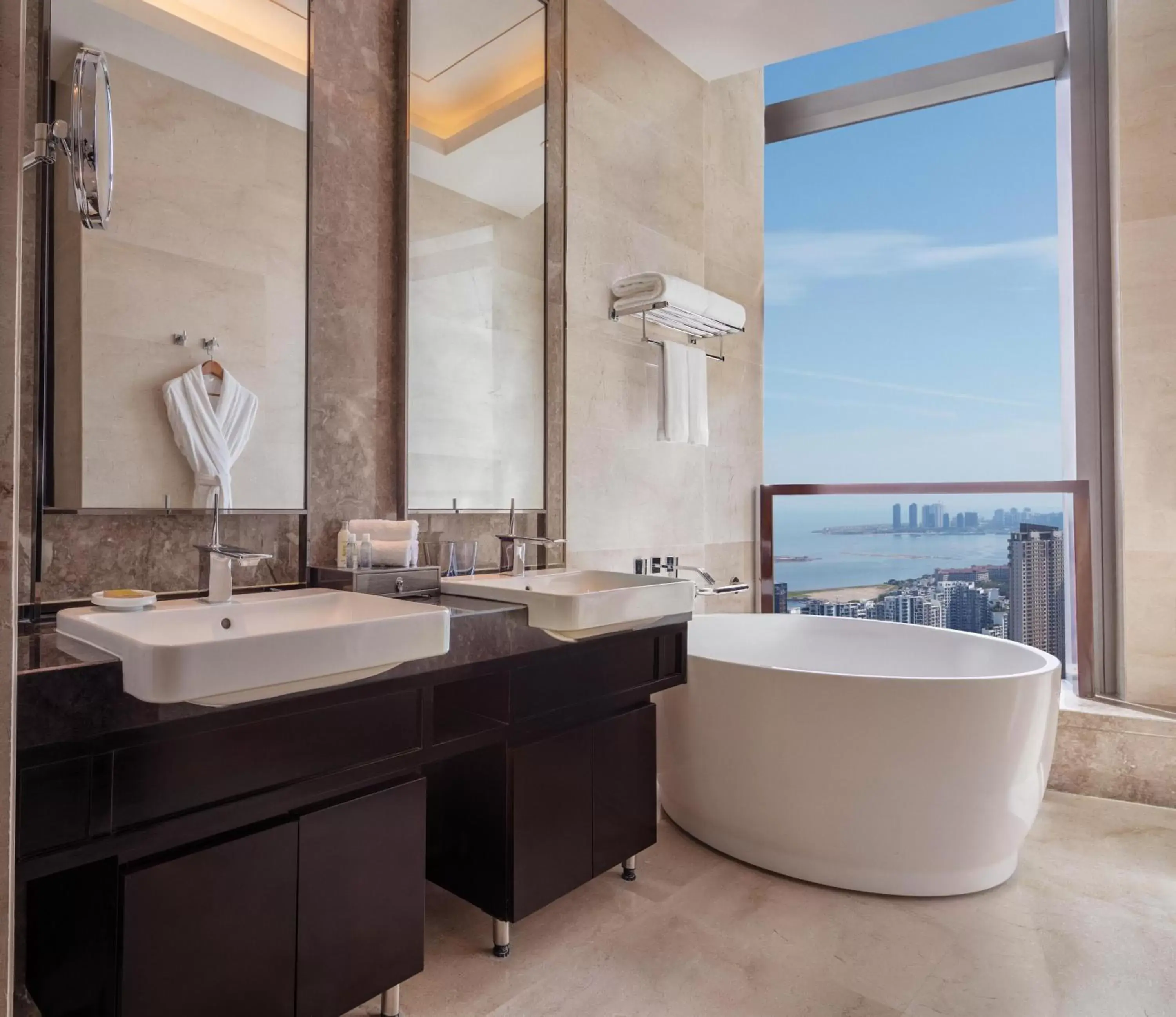 Bathroom in Hilton Haikou