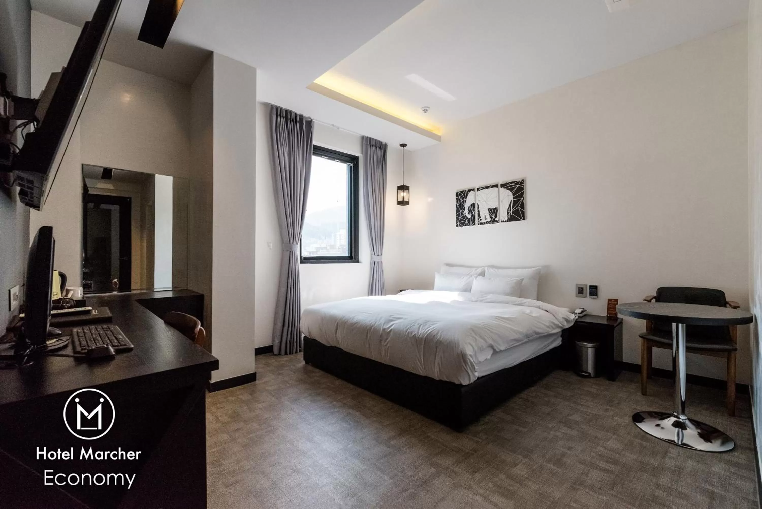 Bedroom, Bed in Hotel Marcher