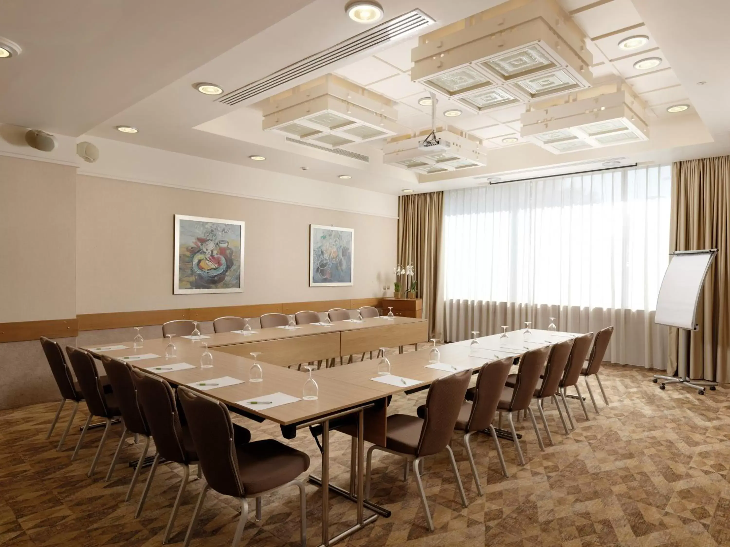 Meeting/conference room in Holiday Inn Athens Attica Av, Airport W., an IHG Hotel