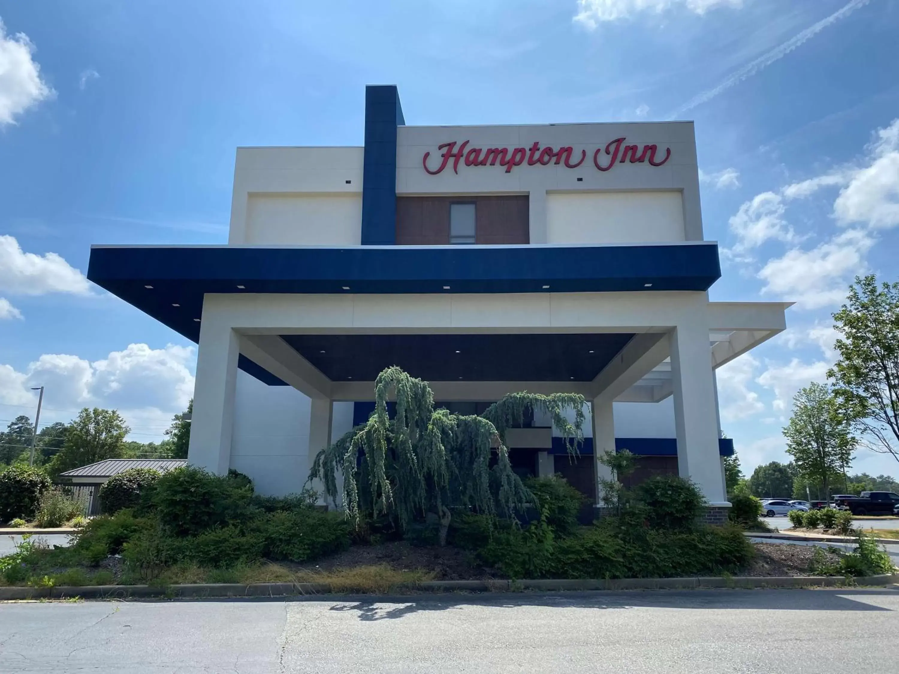 Property Building in Hampton Inn Lexington Park