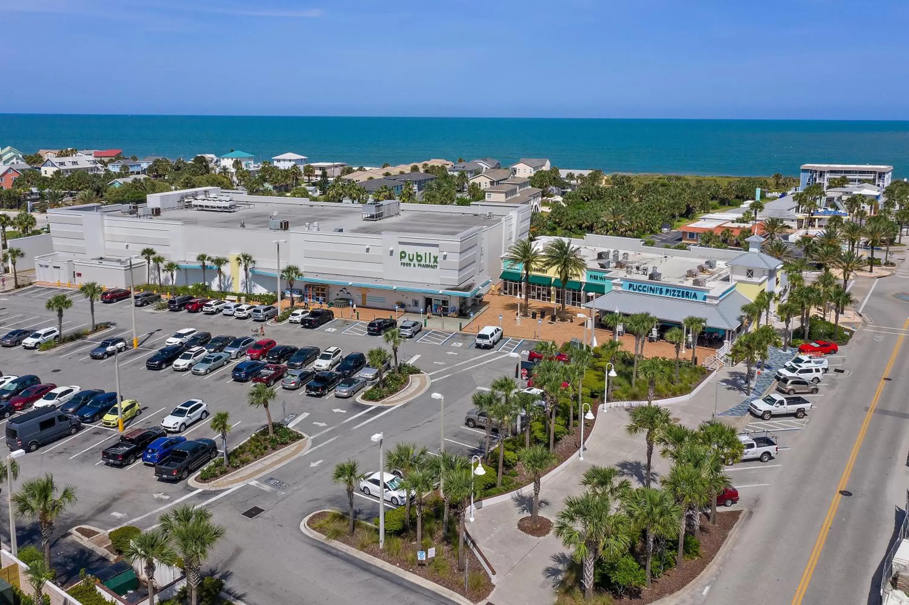 Property building, Bird's-eye View in Holiday Inn Express St. Augustine - Vilano Beach, an IHG Hotel