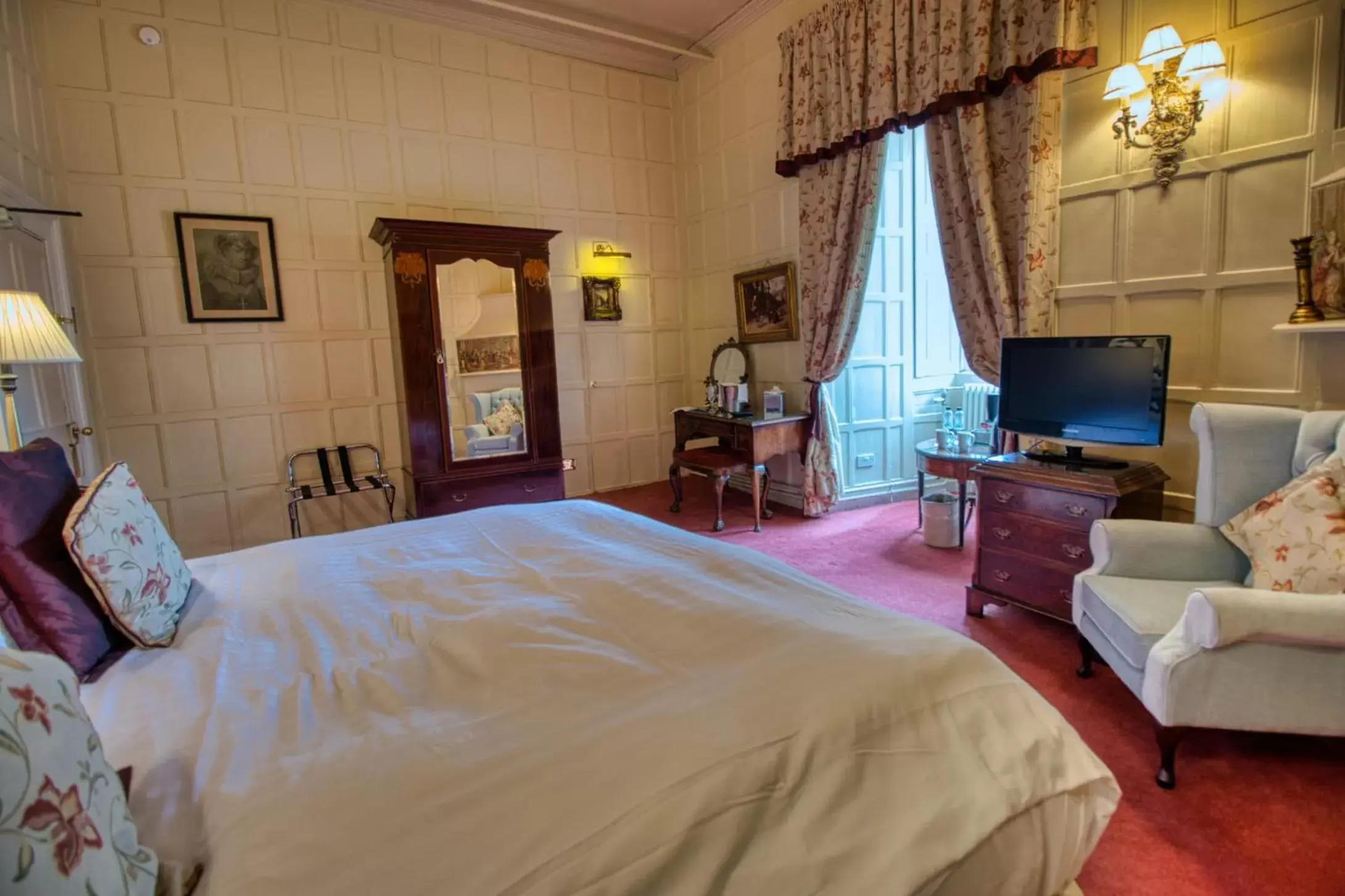 Bed in Lumley Castle Hotel