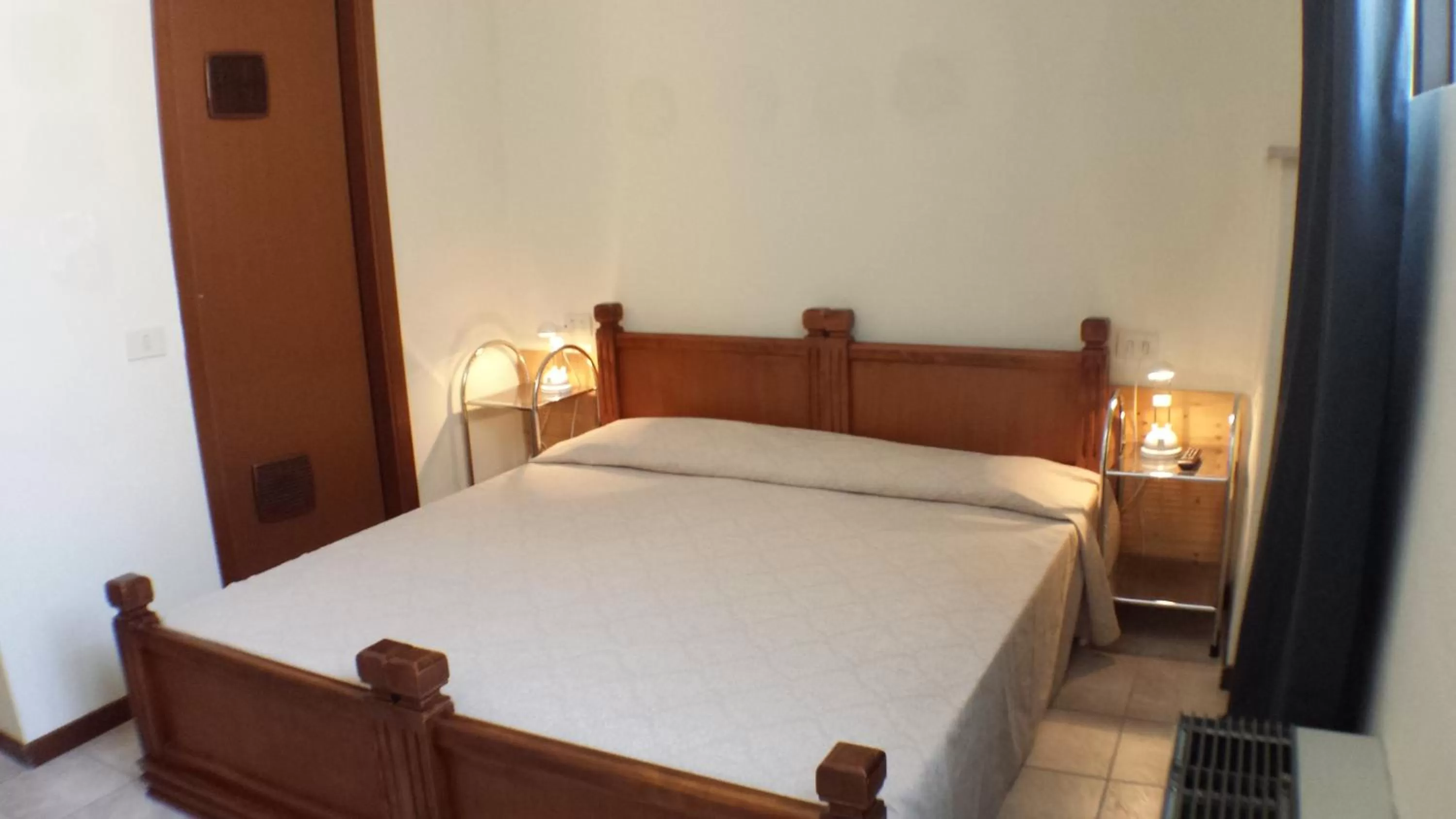 Photo of the whole room, Bed in Hotel Firenze 2000