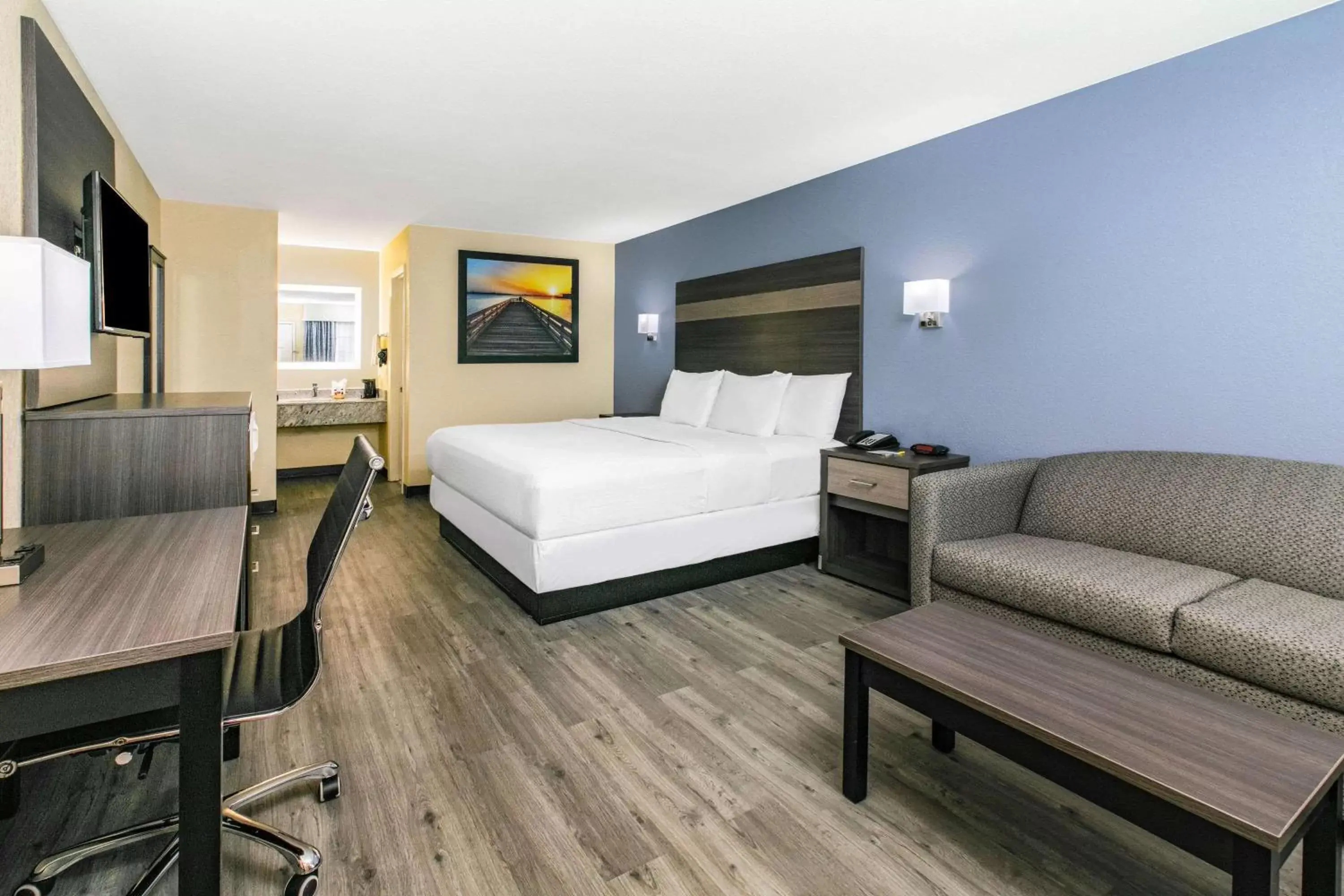 Photo of the whole room in Days Inn by Wyndham Waco