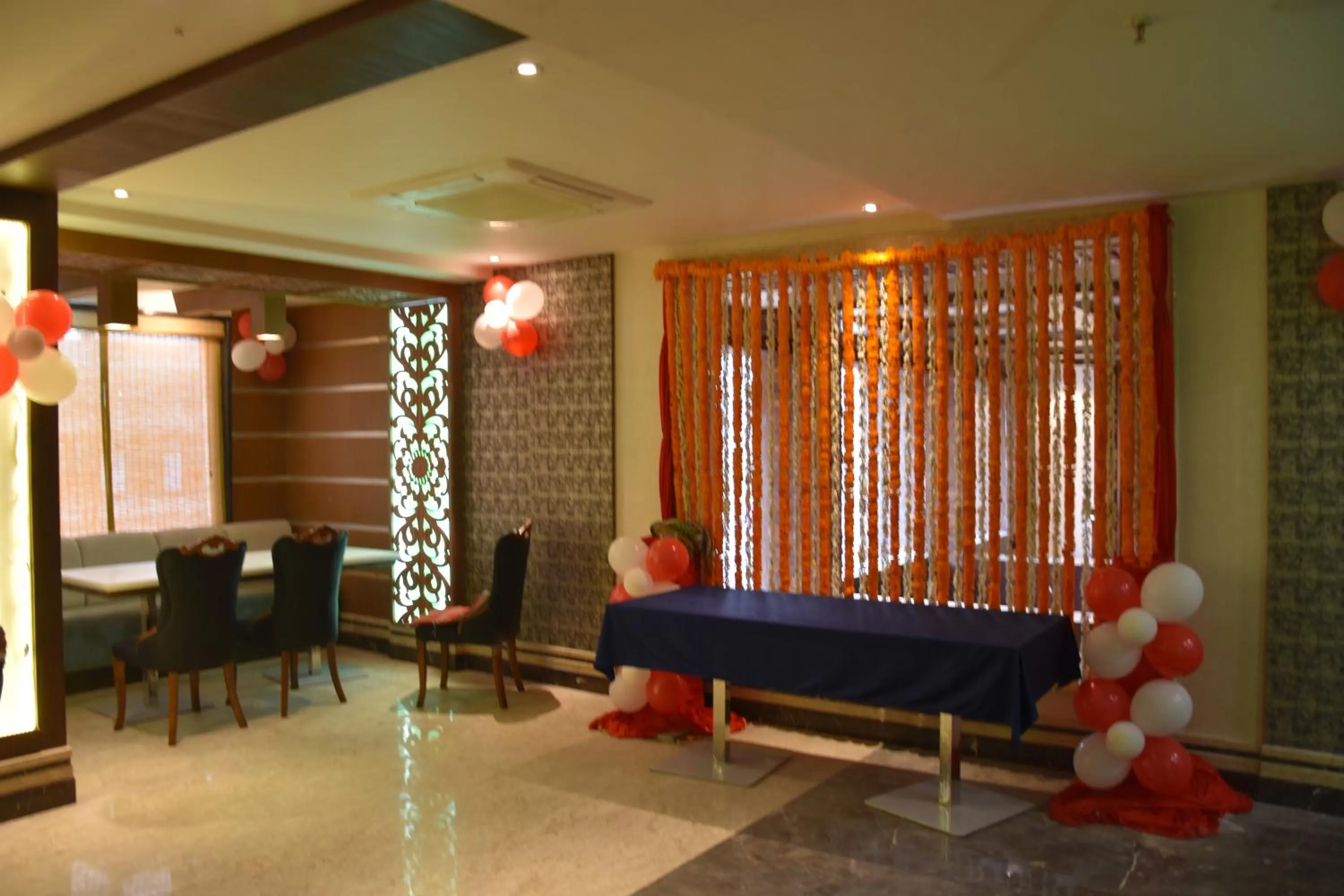 Restaurant/places to eat in Costa Riviera Hotel