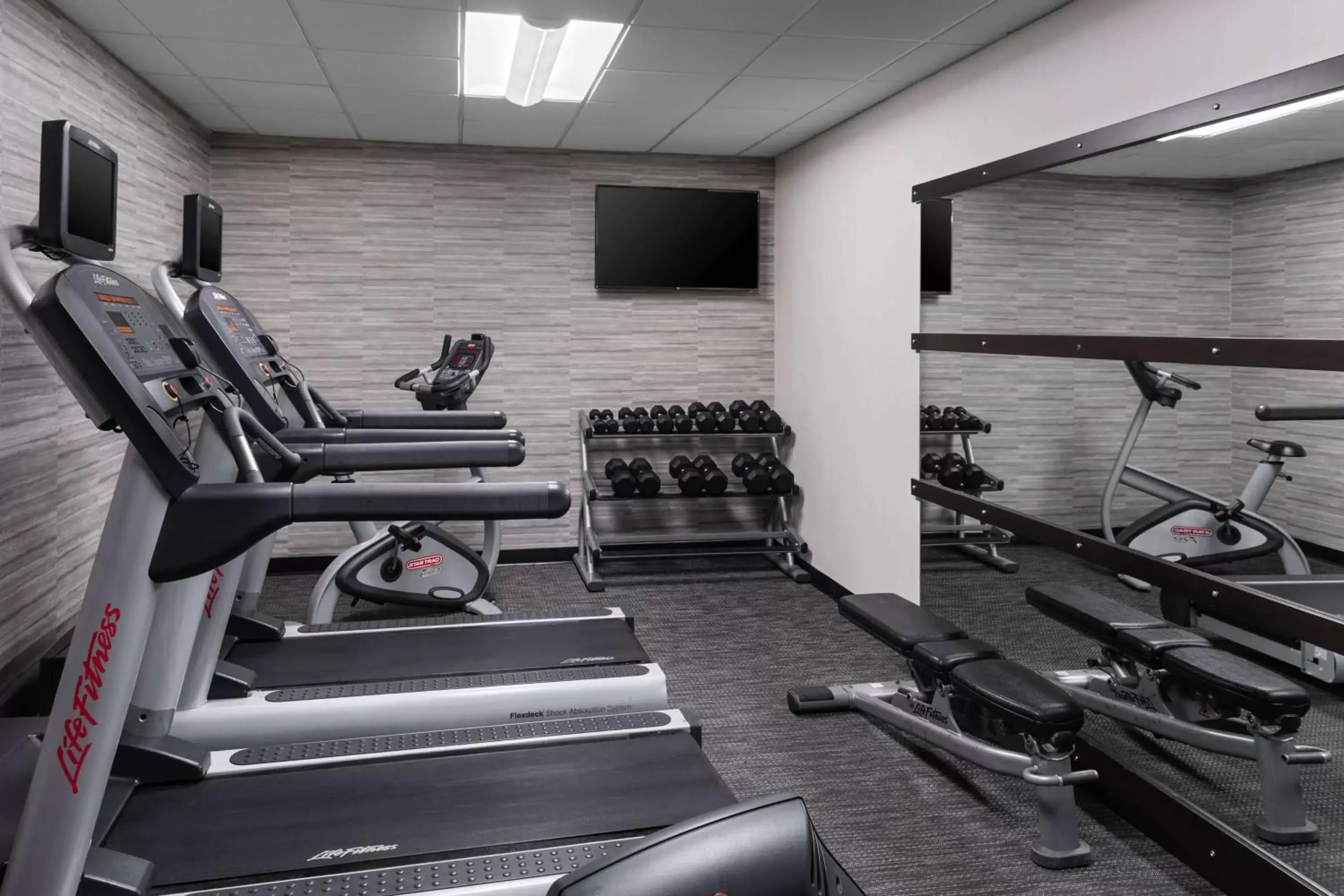 Fitness centre/facilities, Fitness Center/Facilities in Sonesta Select Newport Middletown