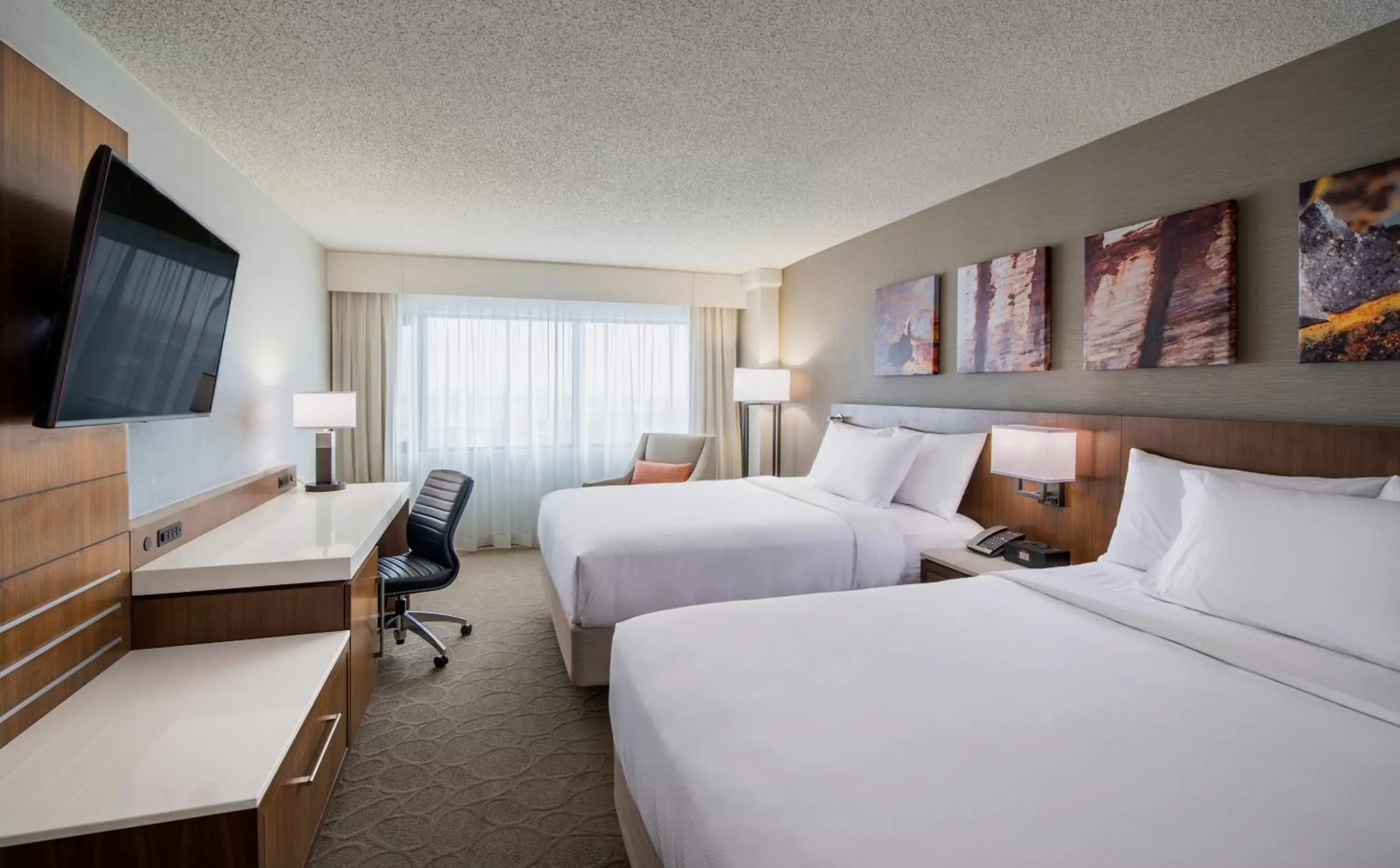 Deluxe Double Room with 2 Double Beds in Delta Hotels by Marriott Regina