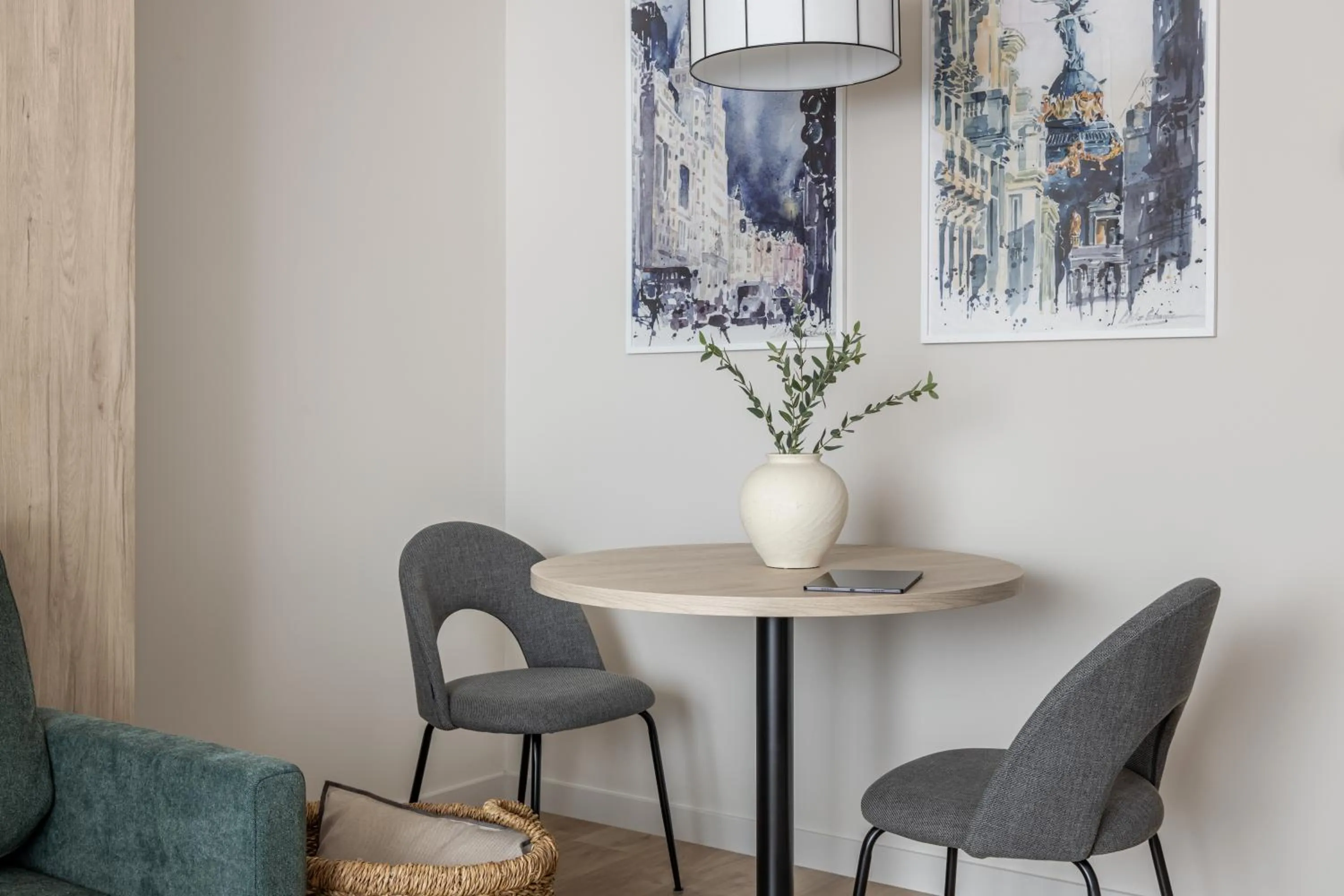 Seating area in Líbere Madrid Chamberí