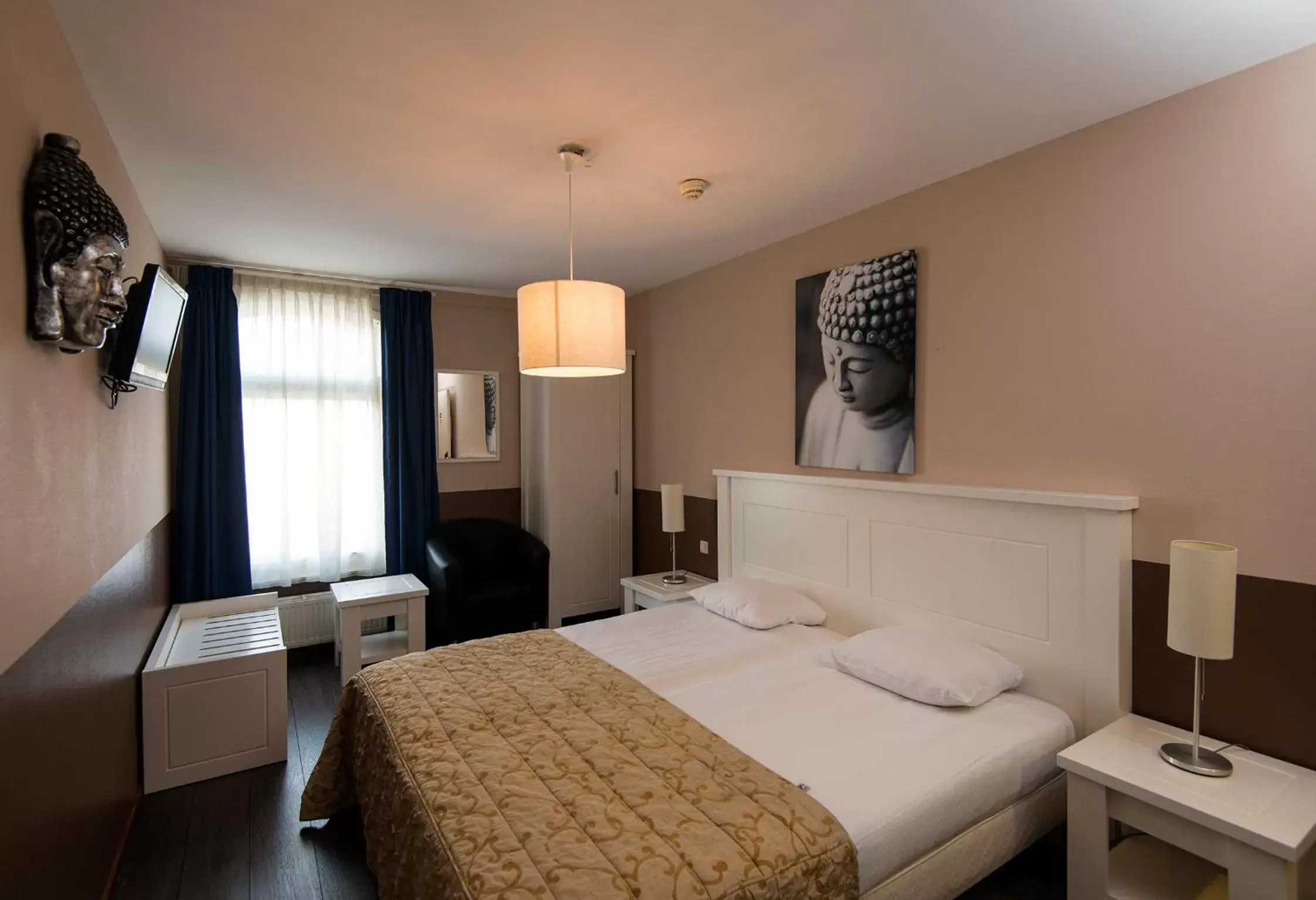 Bedroom, Bed in Het Hart van Weesp