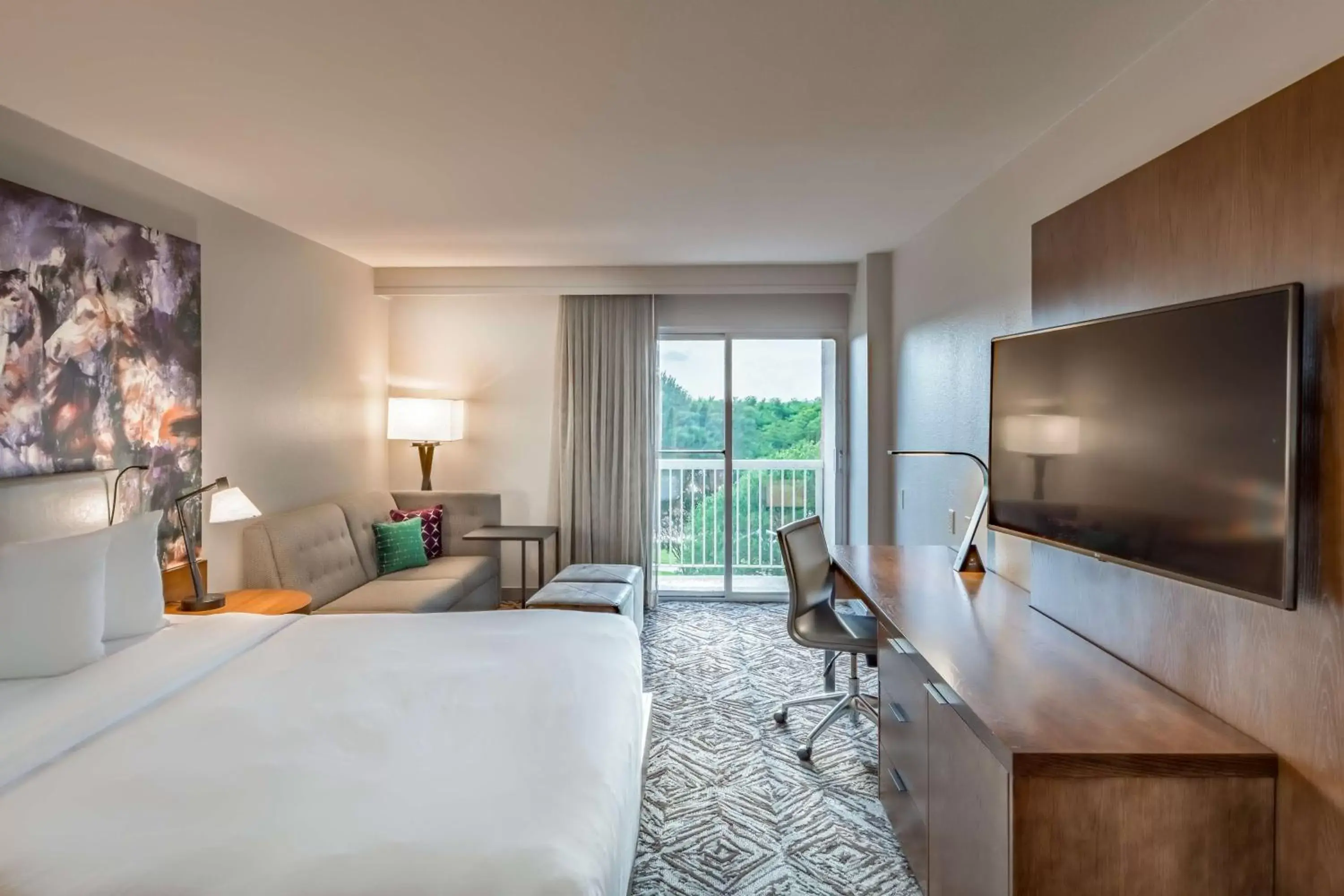 Bedroom in DoubleTree by Hilton Dallas-Farmers Branch