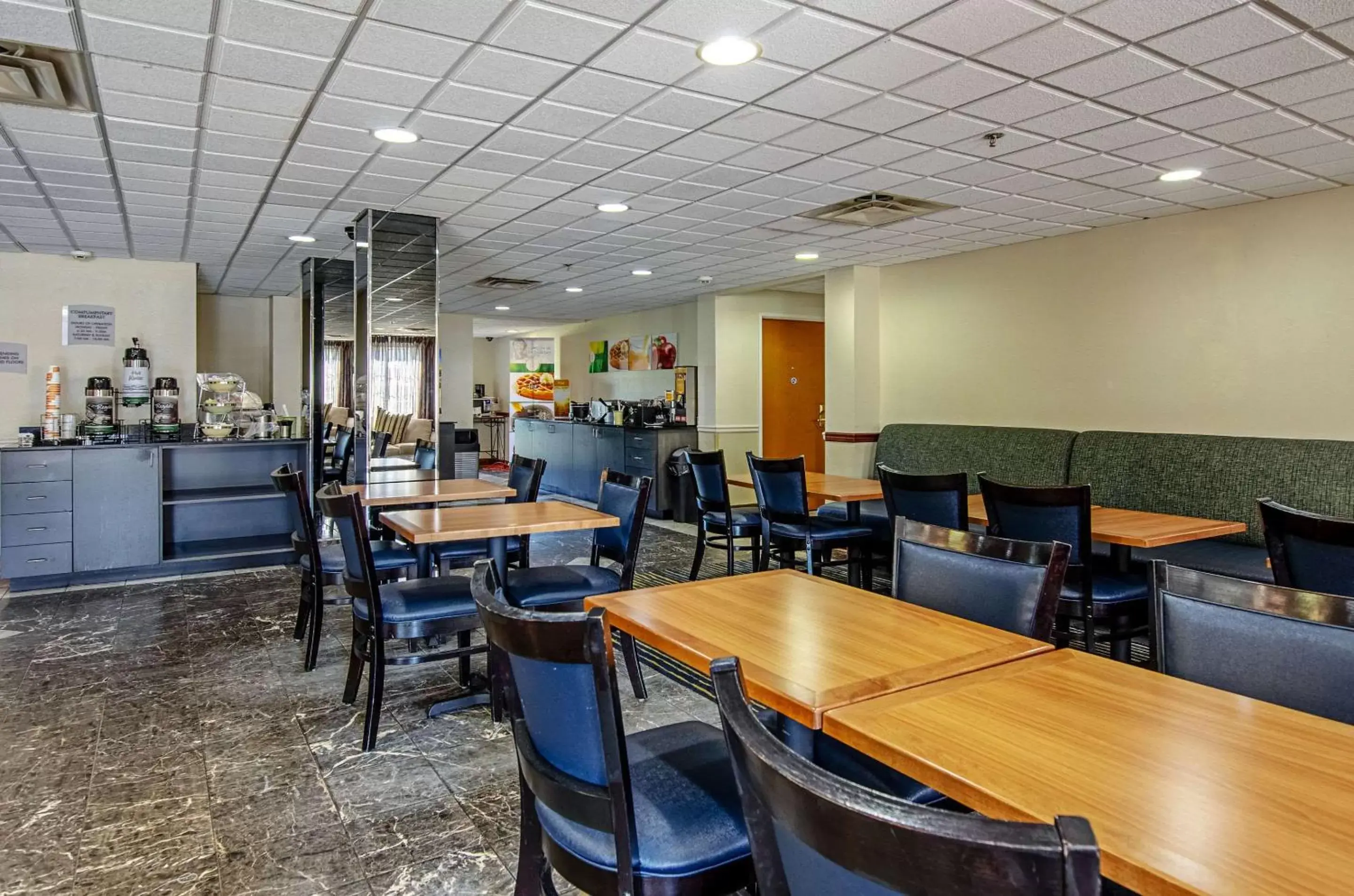 Restaurant/Places to Eat in Quality Inn & Suites I-81 Exit 7