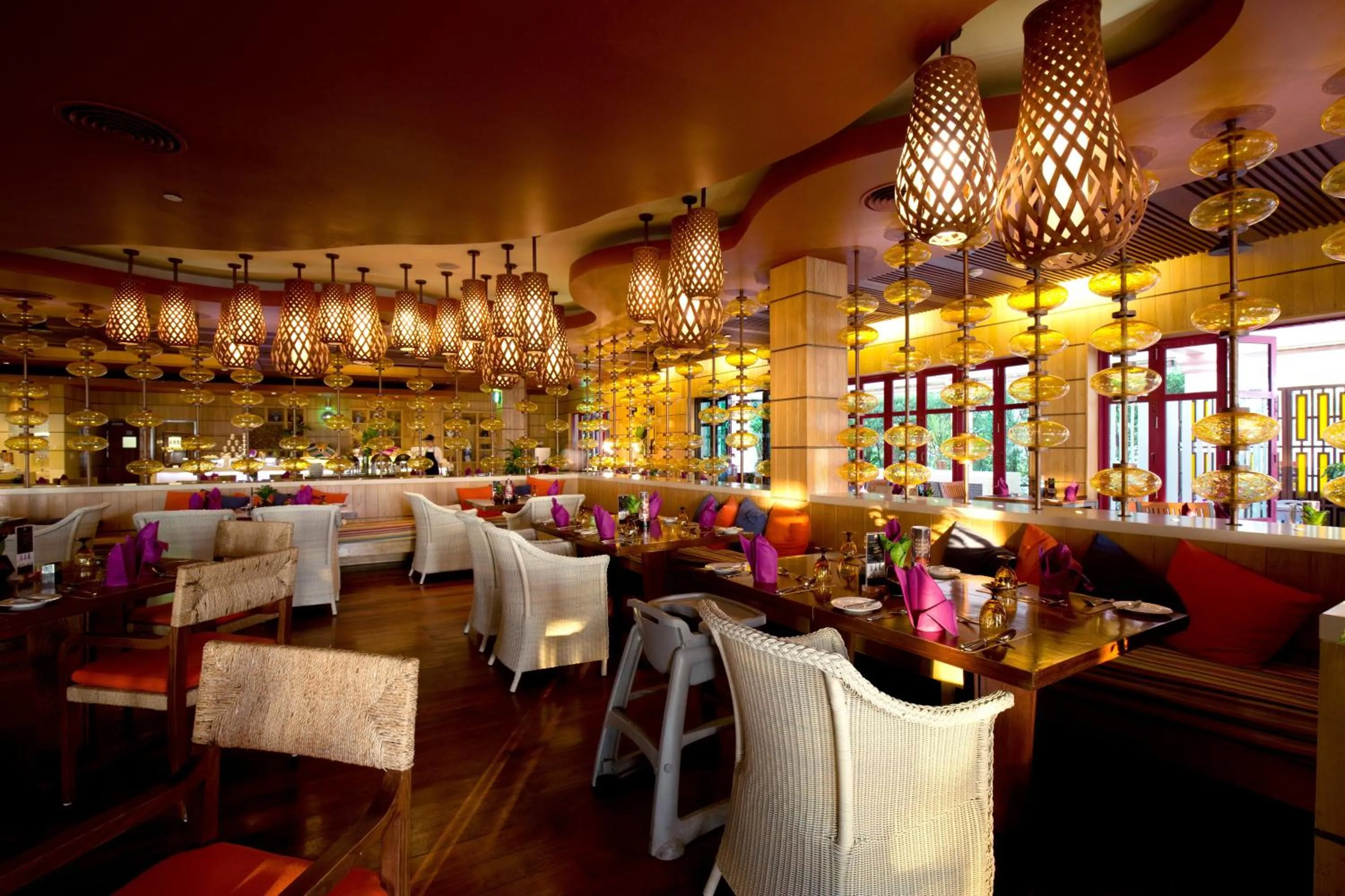 Restaurant/places to eat in Centara Grand Beach Resort Phuket