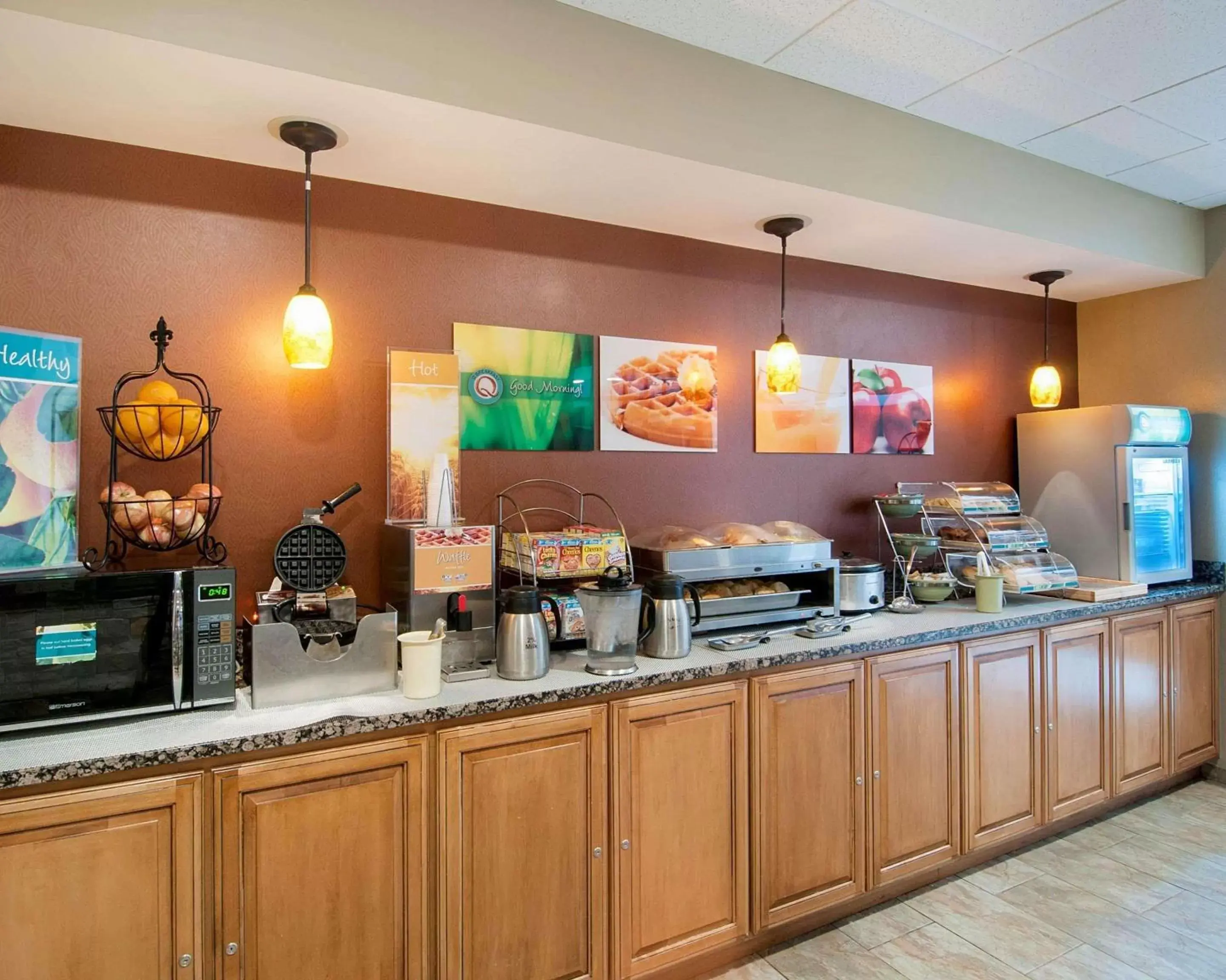 Restaurant/Places to Eat in Quality Inn Beckley