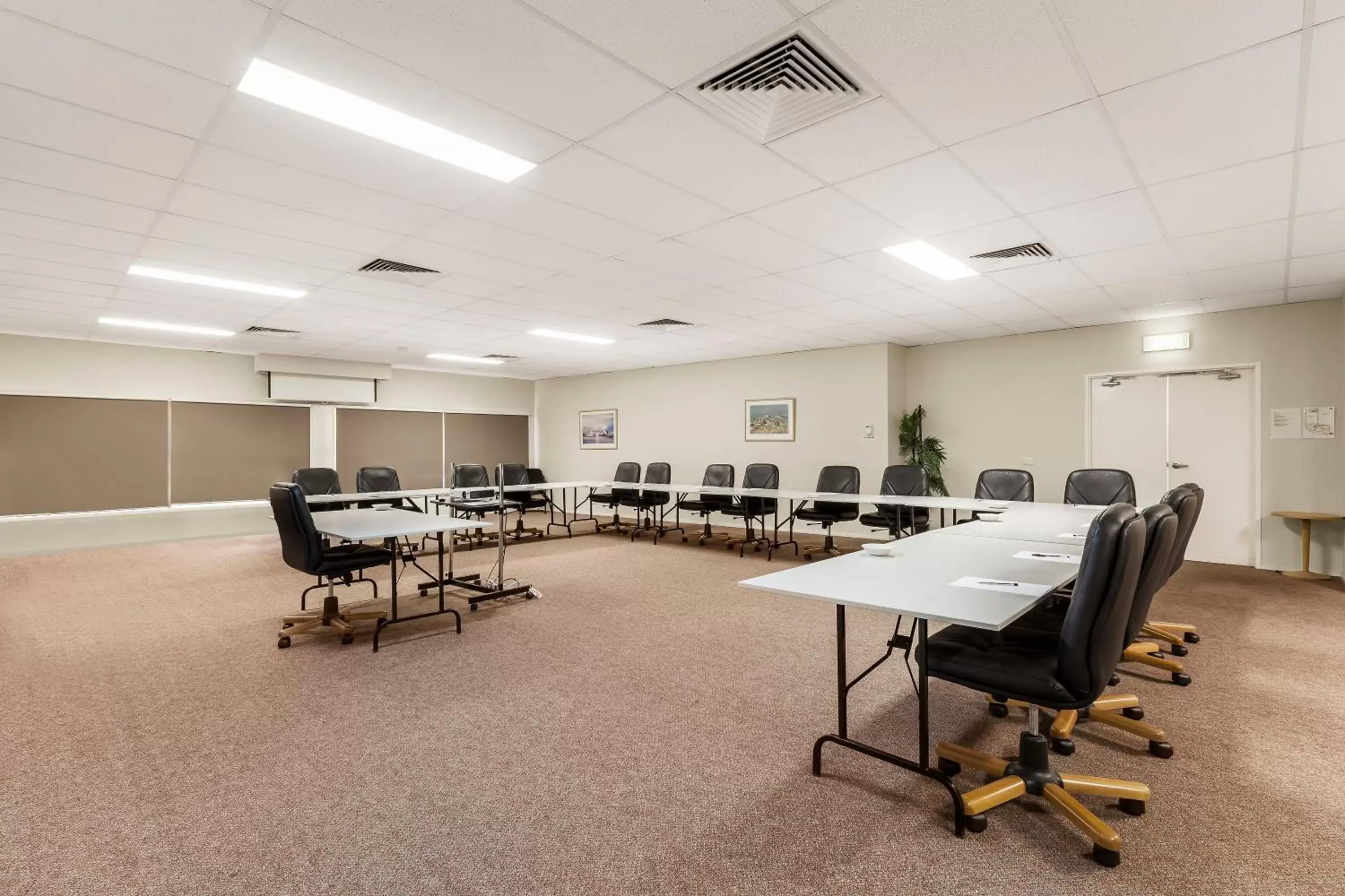 Meeting/conference room in Ciloms Airport Lodge